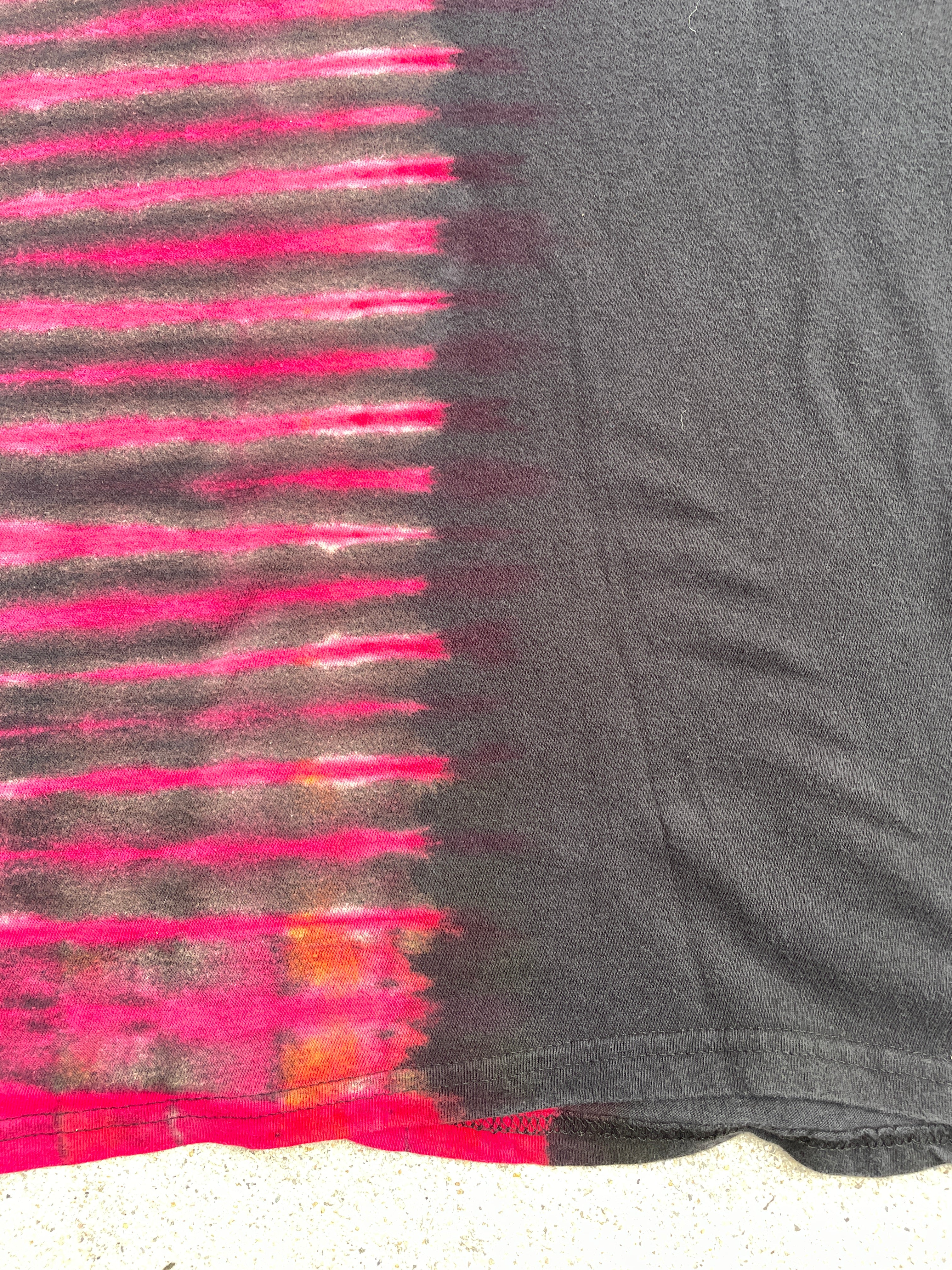 Metallica Red and Black Short Sleeve Tie Dye T-Shirt | Women's Medium