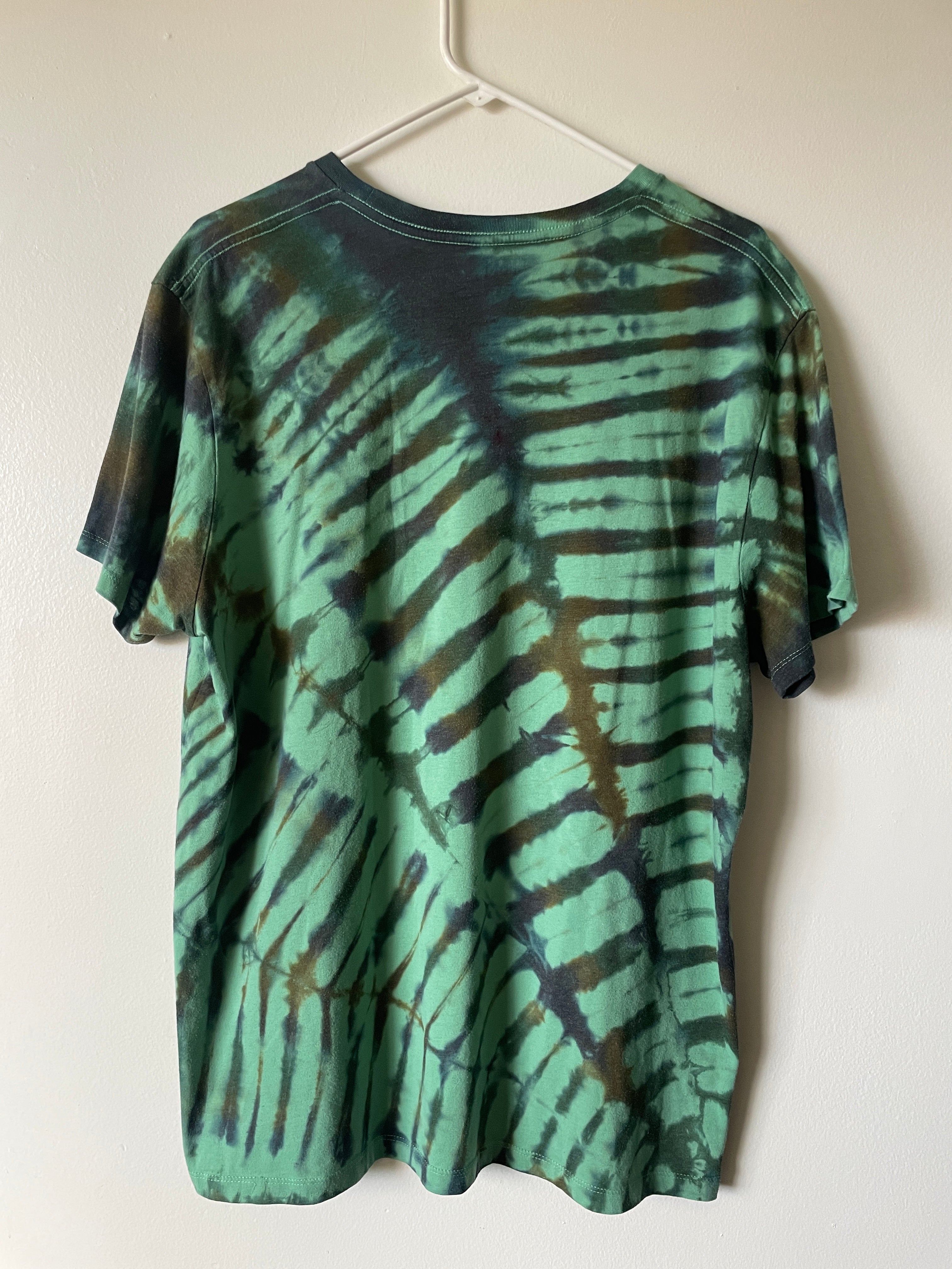 XL Men's Climbing Shoe Handmade Tie Dye T-Shirt | One-Of-a-Kind Upcycled Green and Brown Spiderweb Short Sleeve Shirt