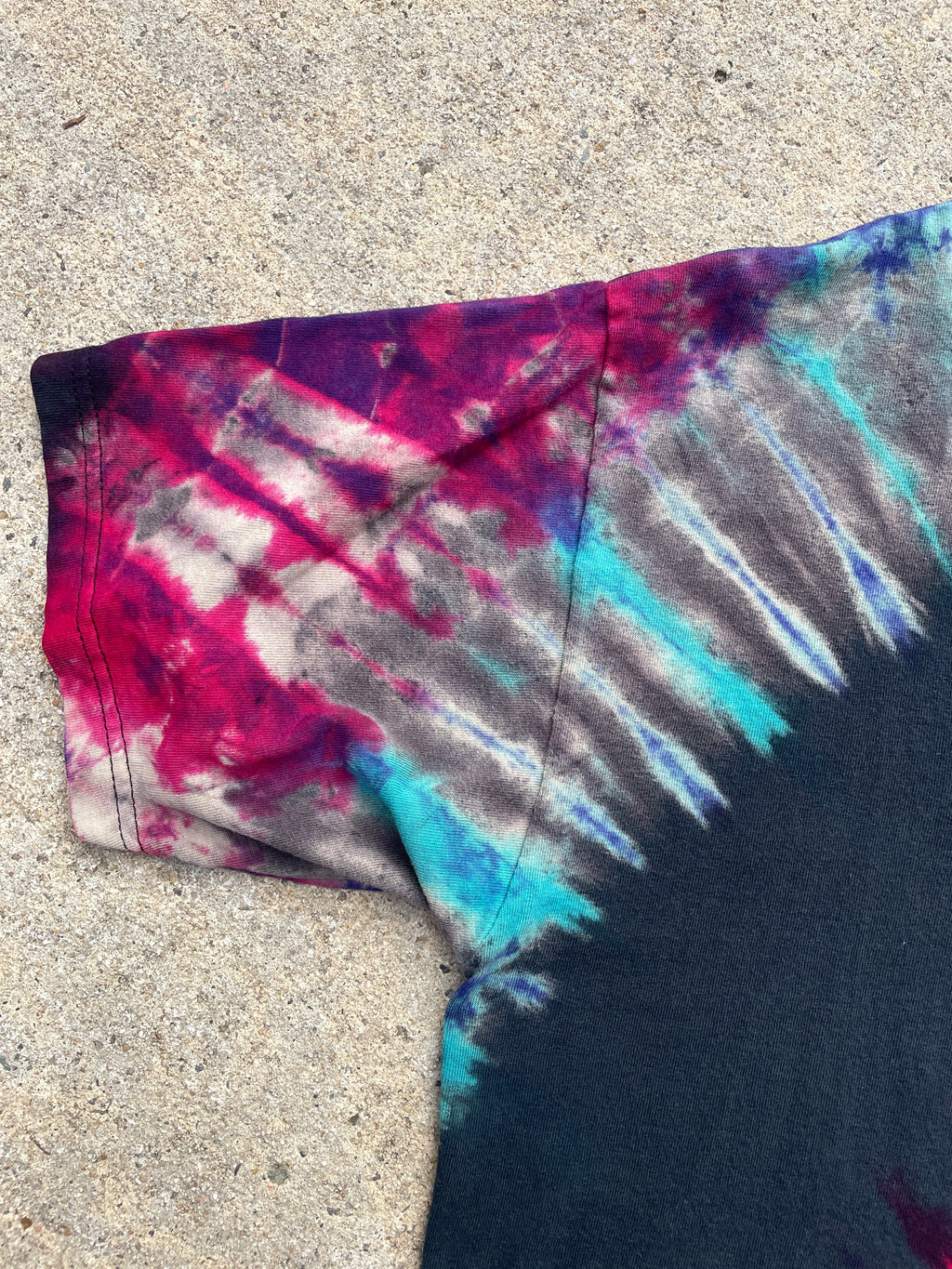 NASA Johnson Space. Center Black, Red, and Blue Short Sleeve Tie Dye T-Shirt | Men's Large