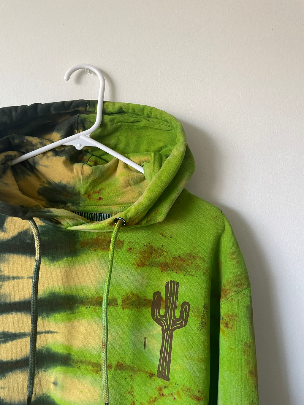 Large Men's Saguaro Cactus Handmade Tie Dye Hoodie | One-Of-a-Kind Upcycled Yellow and Green Long Sleeve Sweatshirt