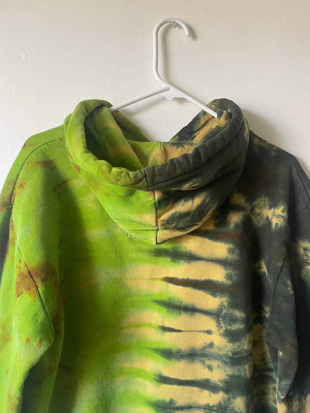 Large Men's Saguaro Cactus Handmade Tie Dye Hoodie | One-Of-a-Kind Upcycled Yellow and Green Long Sleeve Sweatshirt