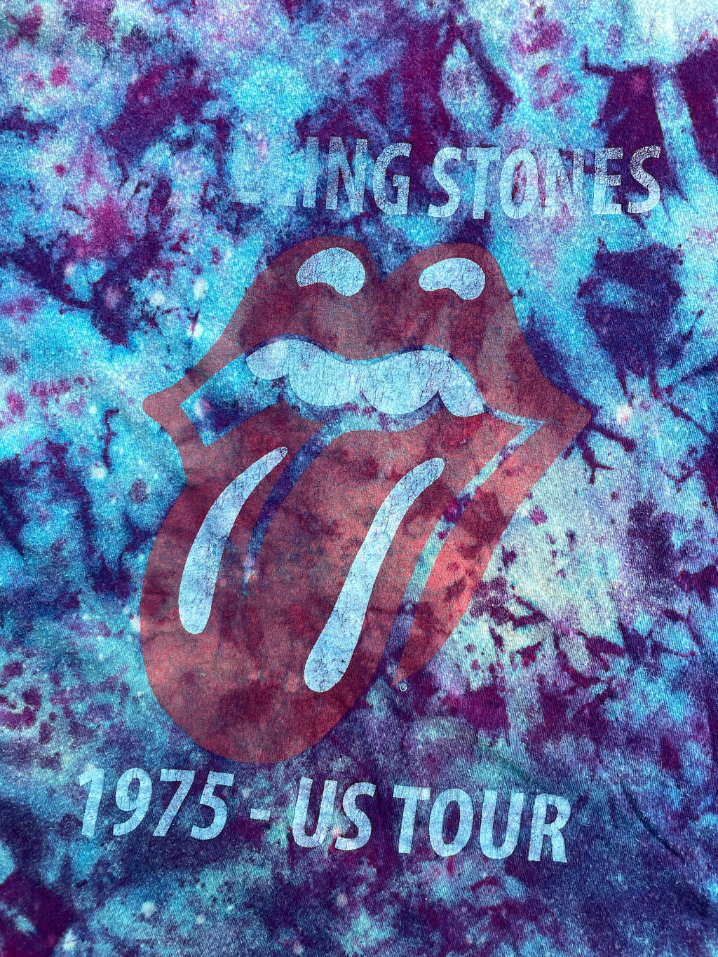 The Rolling Stones Hot Lips Short Sleeve Galaxy Tie Dye T-Shirt | Women's Large