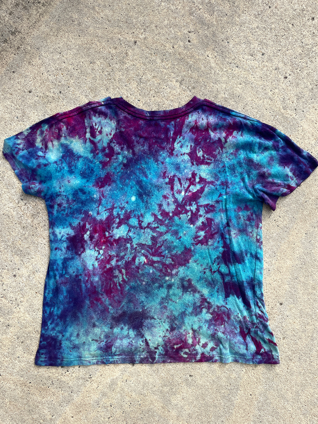 The Rolling Stones Hot Lips Short Sleeve Galaxy Tie Dye T-Shirt | Women's Large