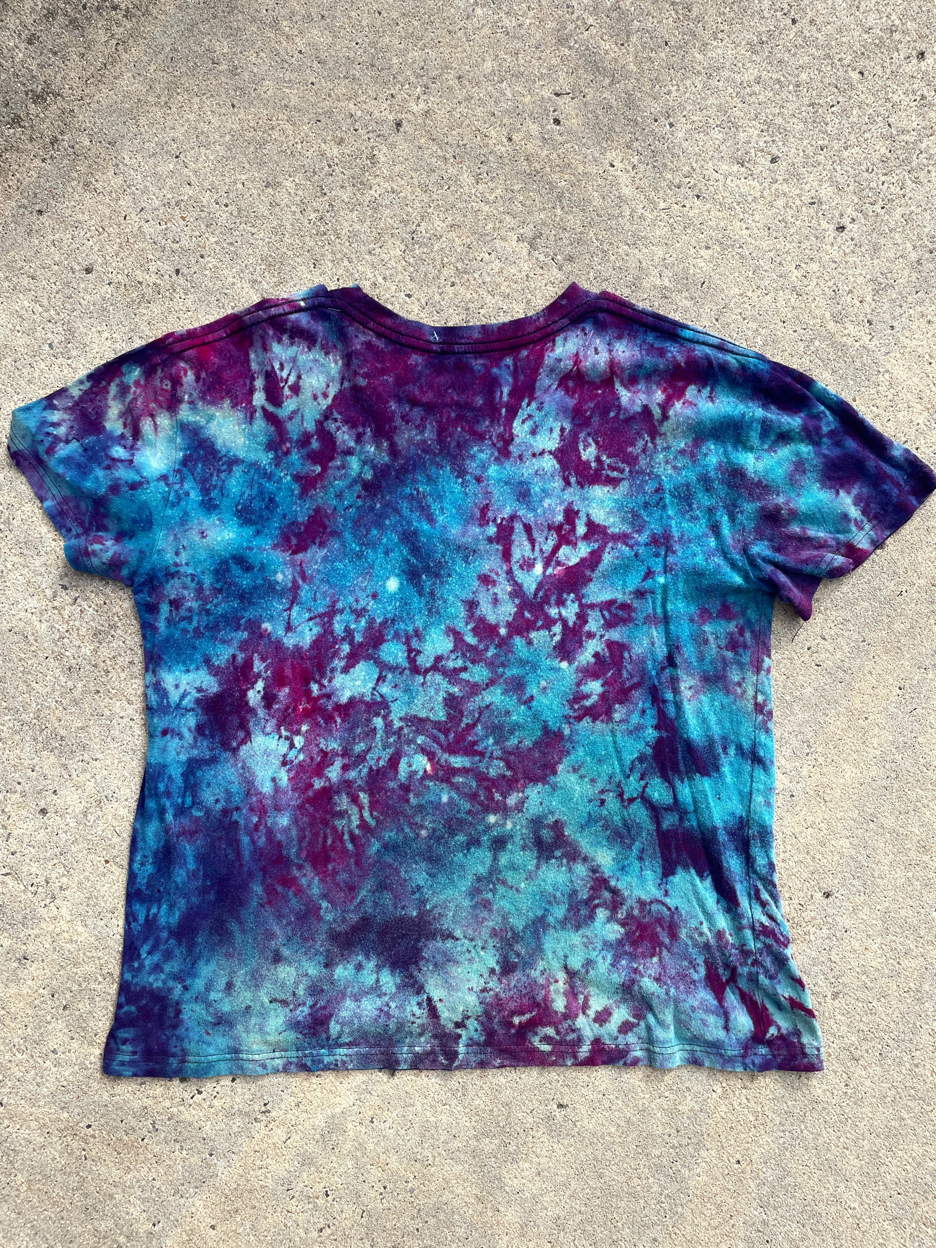 The Rolling Stones Hot Lips Short Sleeve Galaxy Tie Dye T-Shirt | Women's Large