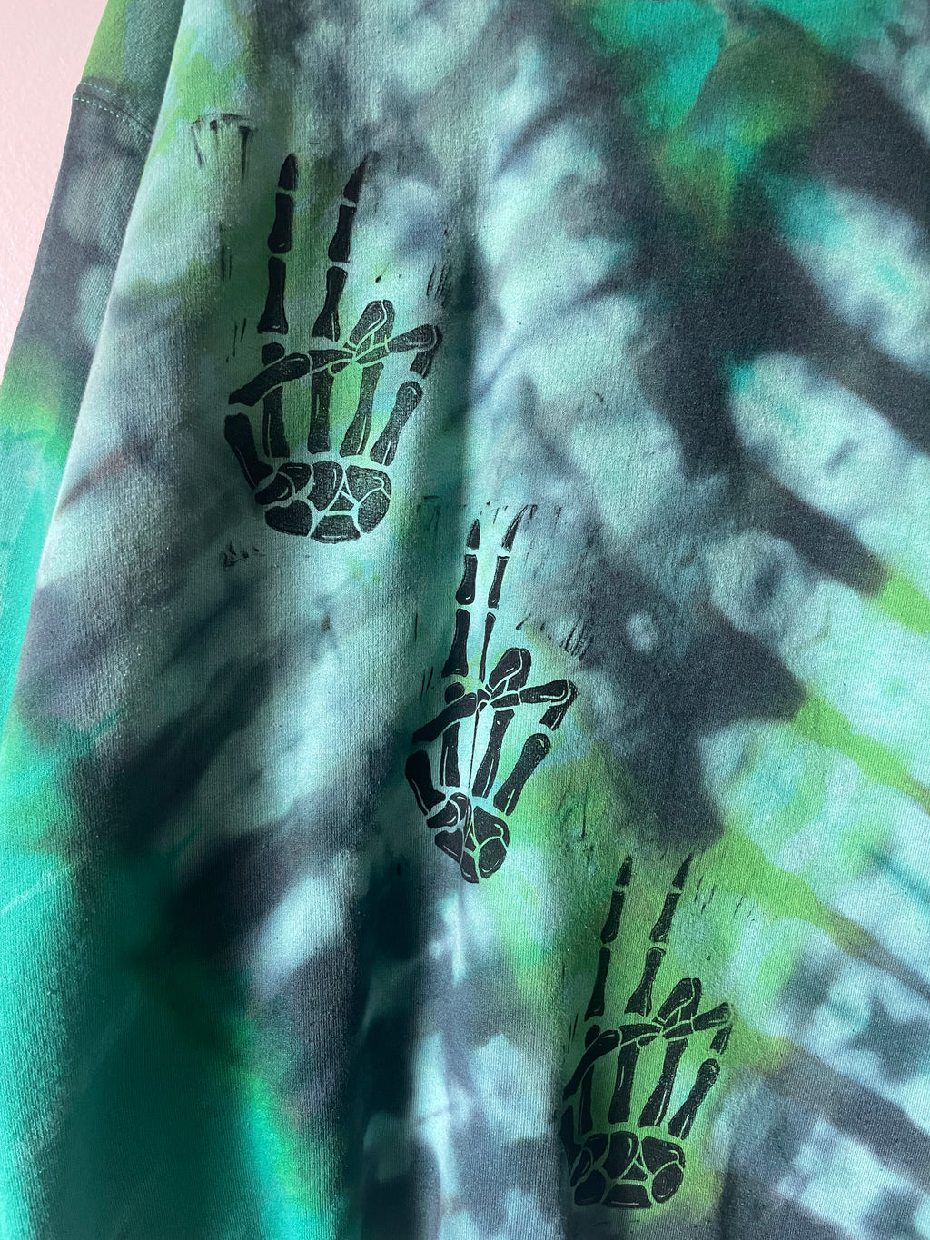 XL Men's Skeleton Peace Sign Handmade Reverse Tie Dye Crewneck | One-Of-a-Kind Upcycled Green and Black Long Sleeve Sweatshirt