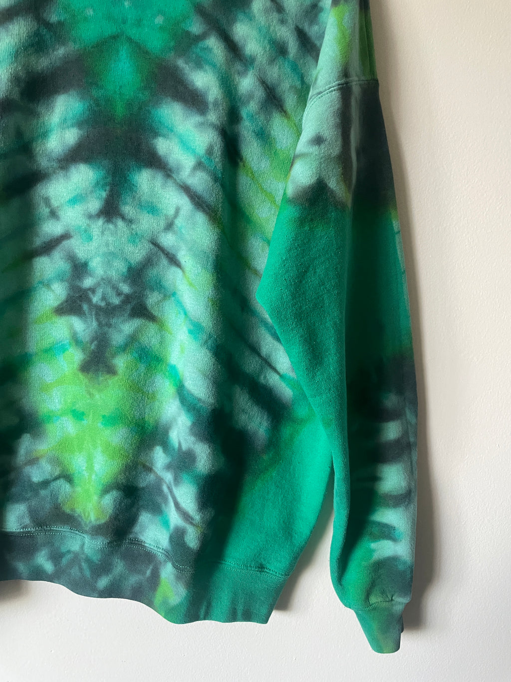 XL Men's Skeleton Peace Sign Handmade Reverse Tie Dye Crewneck | One-Of-a-Kind Upcycled Green and Black Long Sleeve Sweatshirt