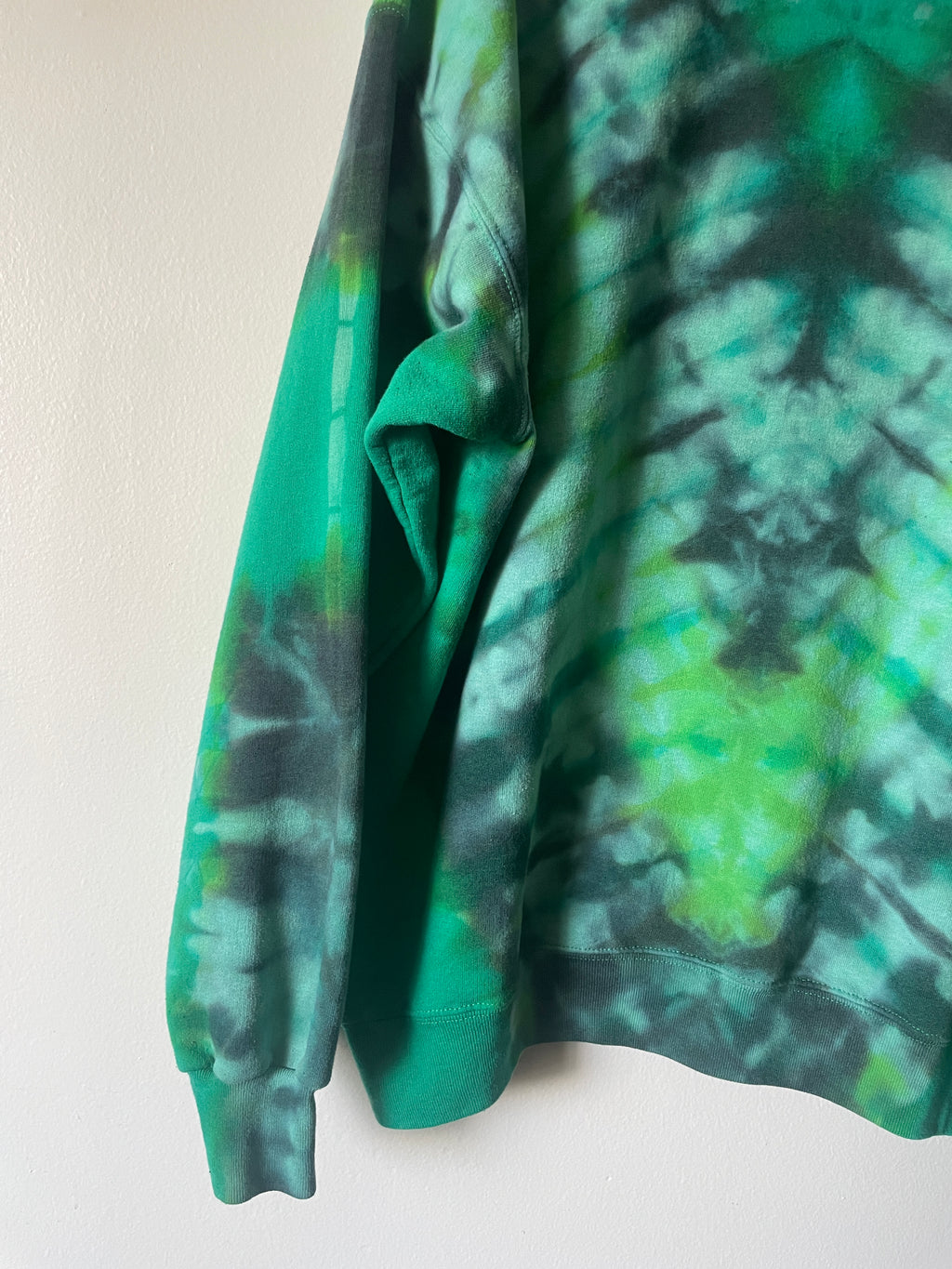 XL Men's Skeleton Peace Sign Handmade Reverse Tie Dye Crewneck | One-Of-a-Kind Upcycled Green and Black Long Sleeve Sweatshirt