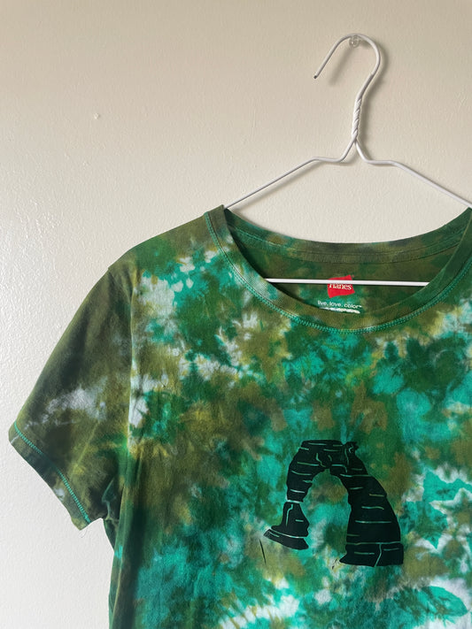 Large Women's Delicate Arch Handmade Tie Dye T-Shirt | One-Of-a-Kind Upcycled Green and Black Short Sleeve Shirt