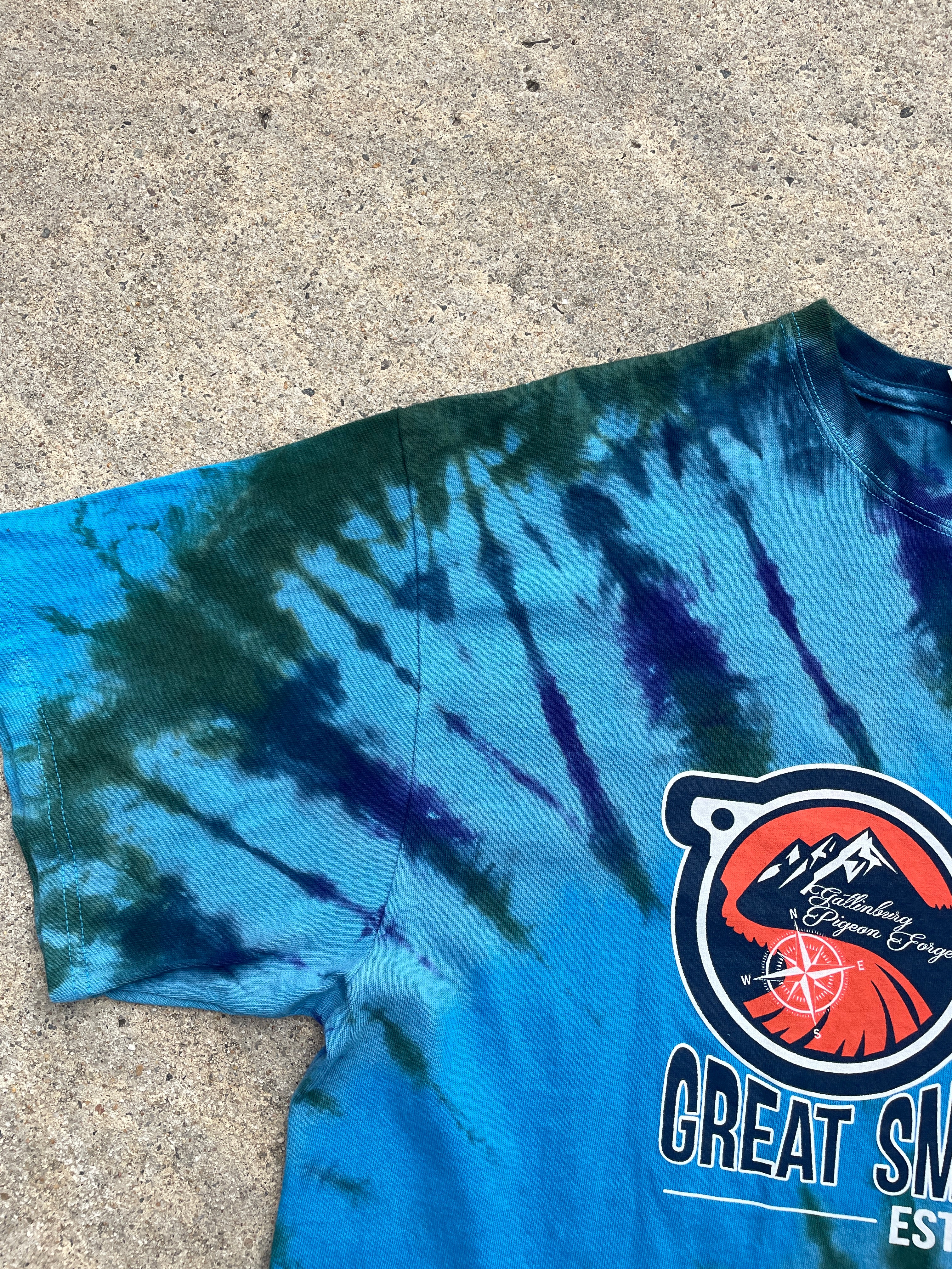 Great Smoky Mountains Sunglasses Short Sleeve Tie Dye T-Shirt | Men's XL