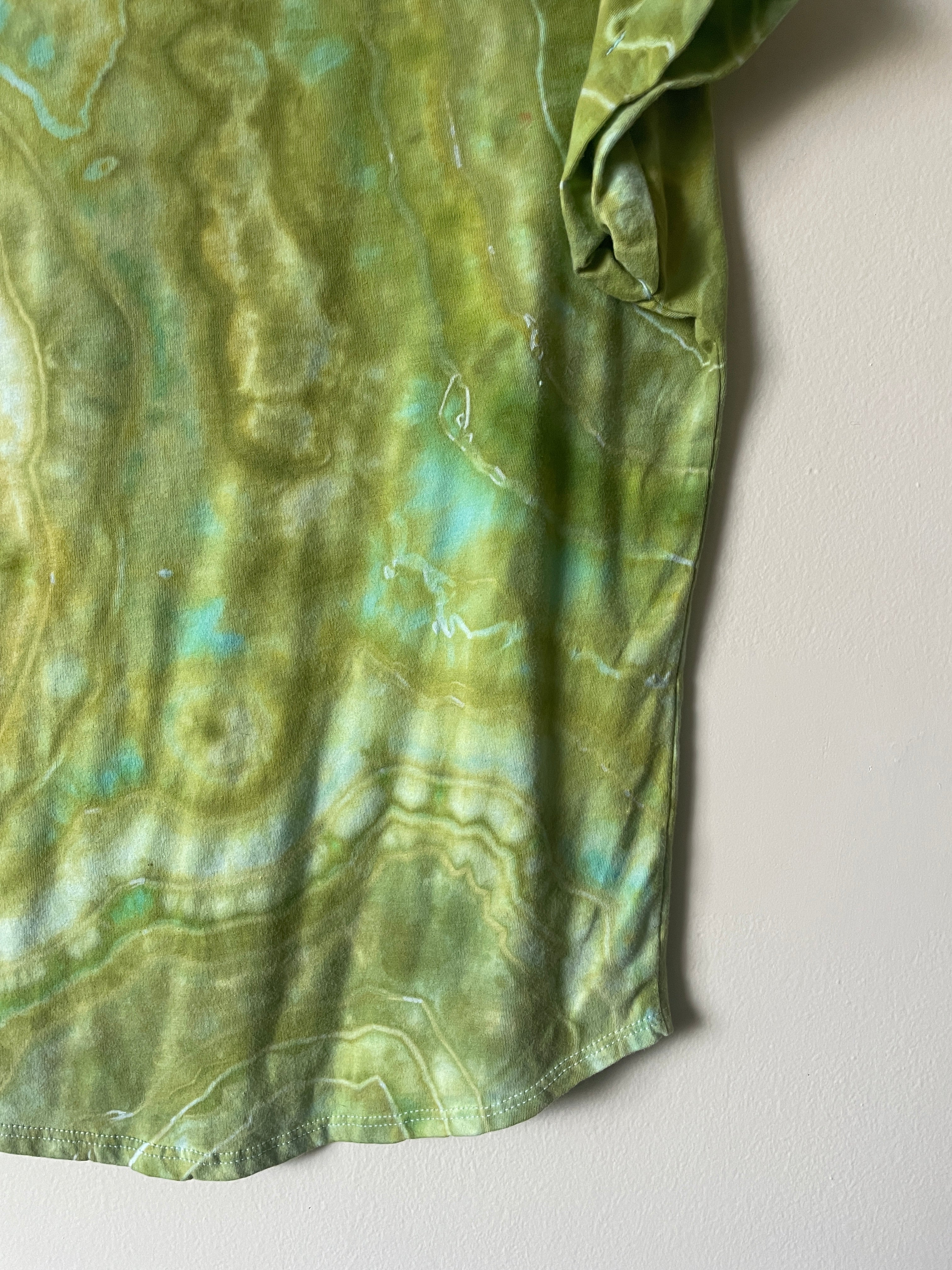 Large Women's Delicate Arch Handmade Geode Tie Dye T-Shirt | One-Of-a-Kind Upcycled Green and White Short Sleeve Shirt