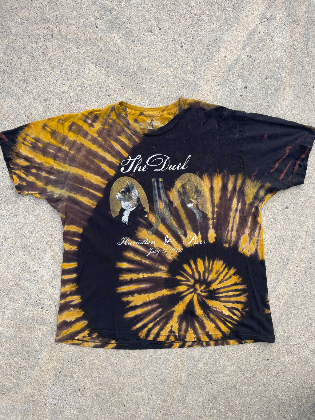 The Duel: Hamilton & Purr Black and Yellow Spiral Short Sleeve Bleached Dye T-Shirt | Men's XL Cat Pun Shirt