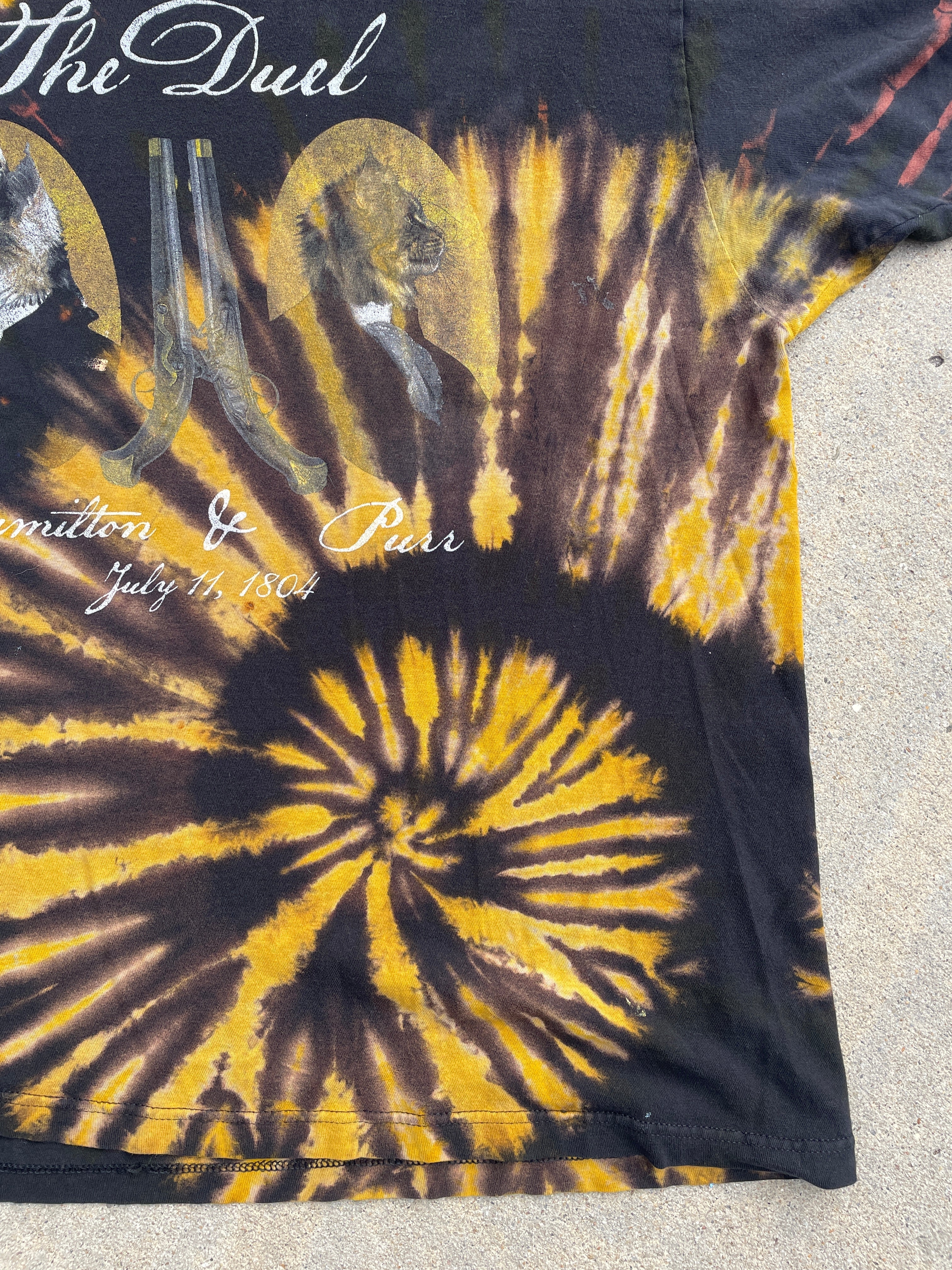 The Duel: Hamilton & Purr Black and Yellow Spiral Short Sleeve Bleached Dye T-Shirt | Men's XL Cat Pun Shirt