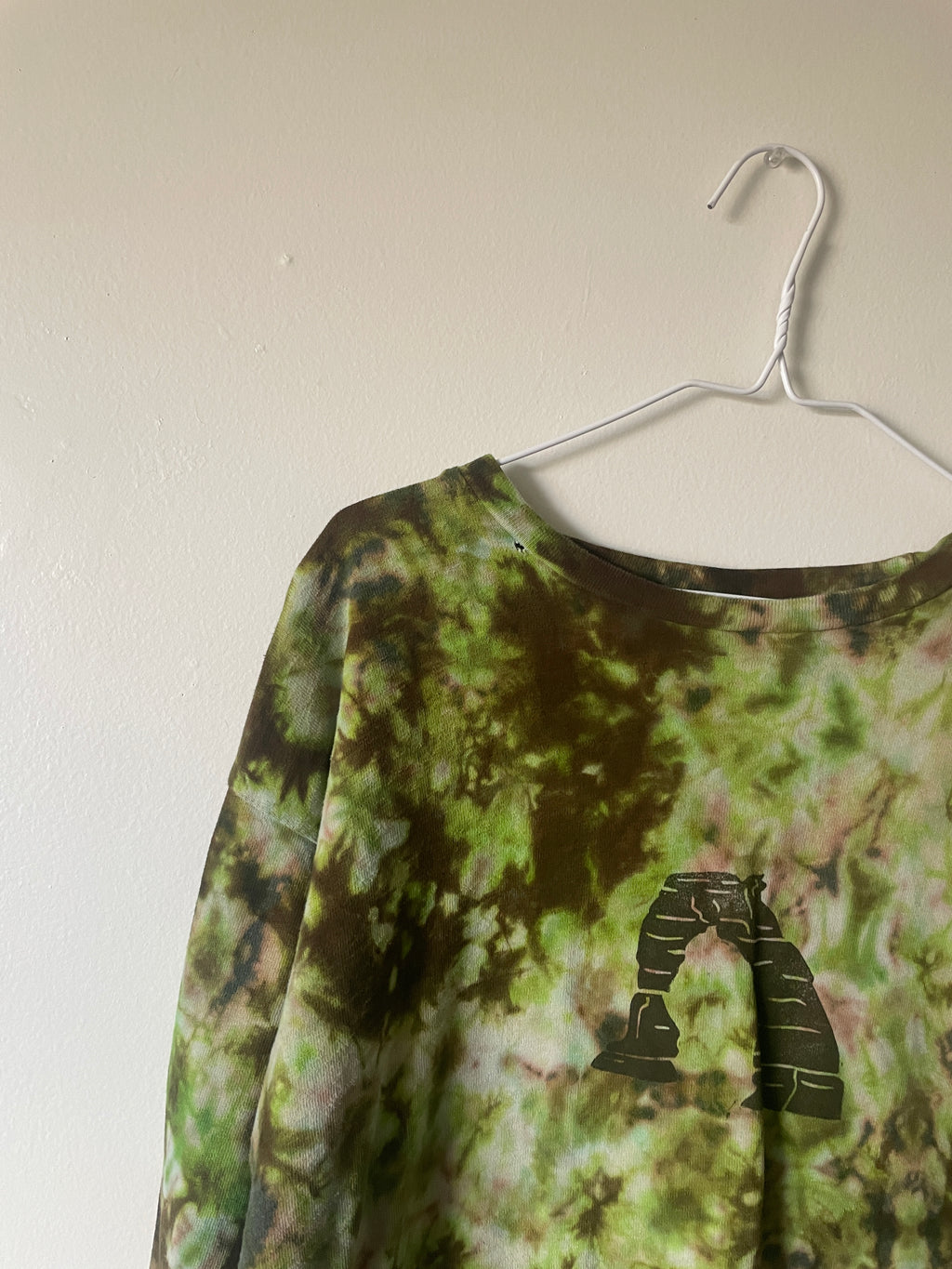 XL Men's Delicate Arch Handmade Reverse Tie Dye T-Shirt | One-Of-a-Kind Upcycled Green and Brown Long Sleeve Shirt