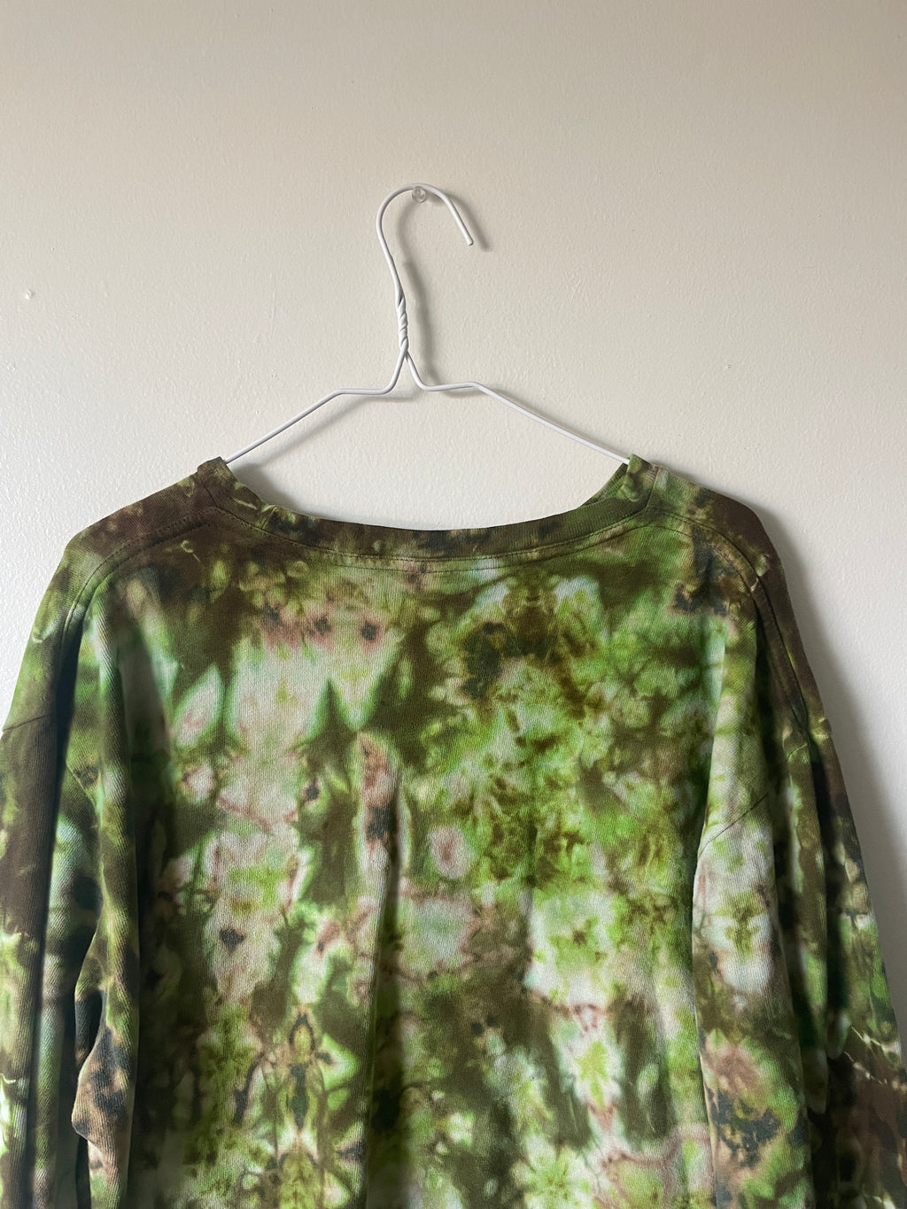 XL Men's Delicate Arch Handmade Reverse Tie Dye T-Shirt | One-Of-a-Kind Upcycled Green and Brown Long Sleeve Shirt