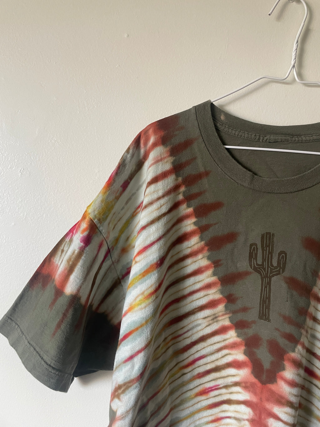2/3XL Men's Saguaro Cactus Handmade Reverse Tie Dye T-Shirt | One-Of-a-Kind Upcycled Brown and Orange Short Sleeve Shirt
