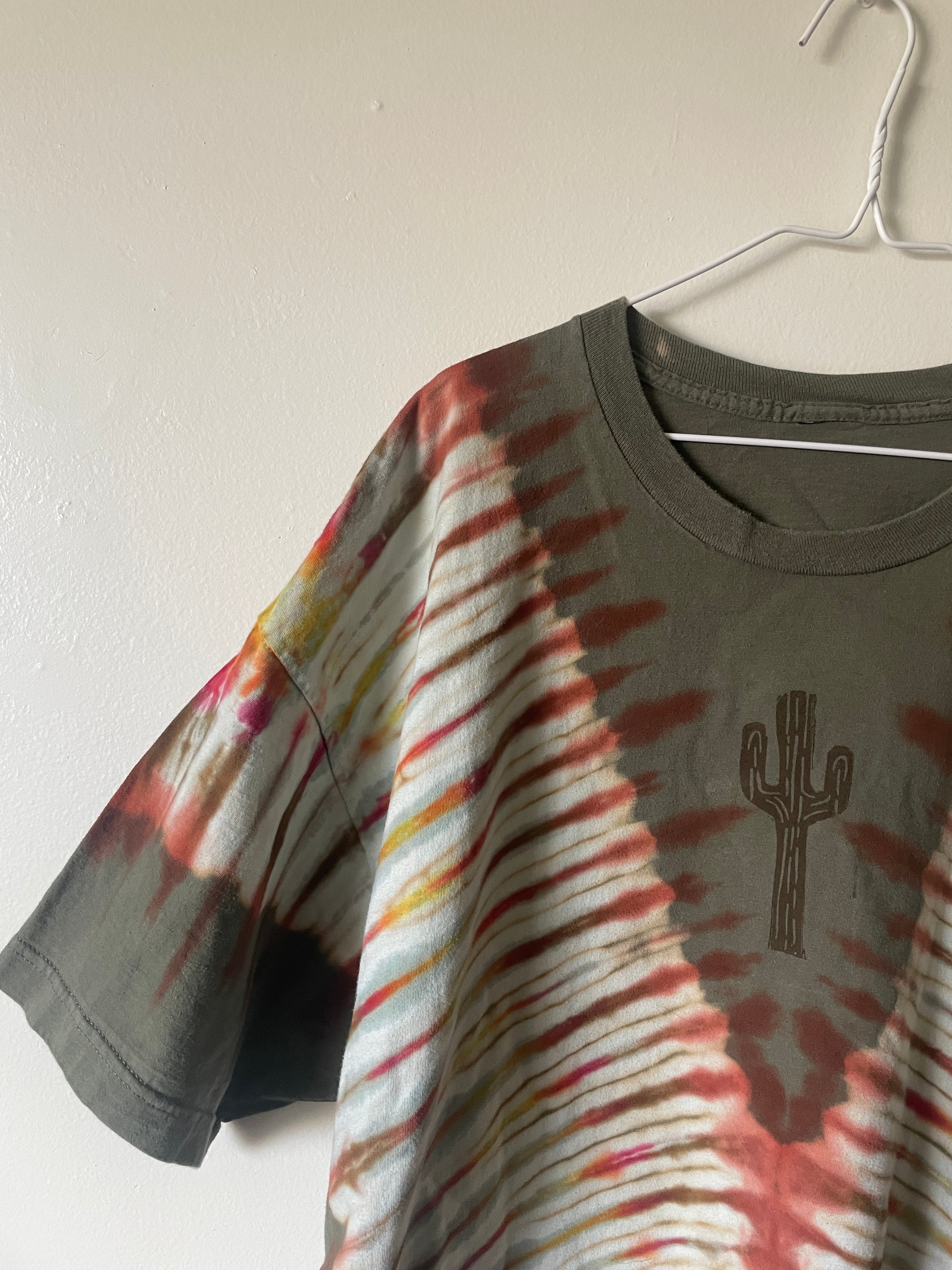 2/3XL Men's Saguaro Cactus Handmade Reverse Tie Dye T-Shirt | One-Of-a-Kind Upcycled Brown and Orange Short Sleeve Shirt