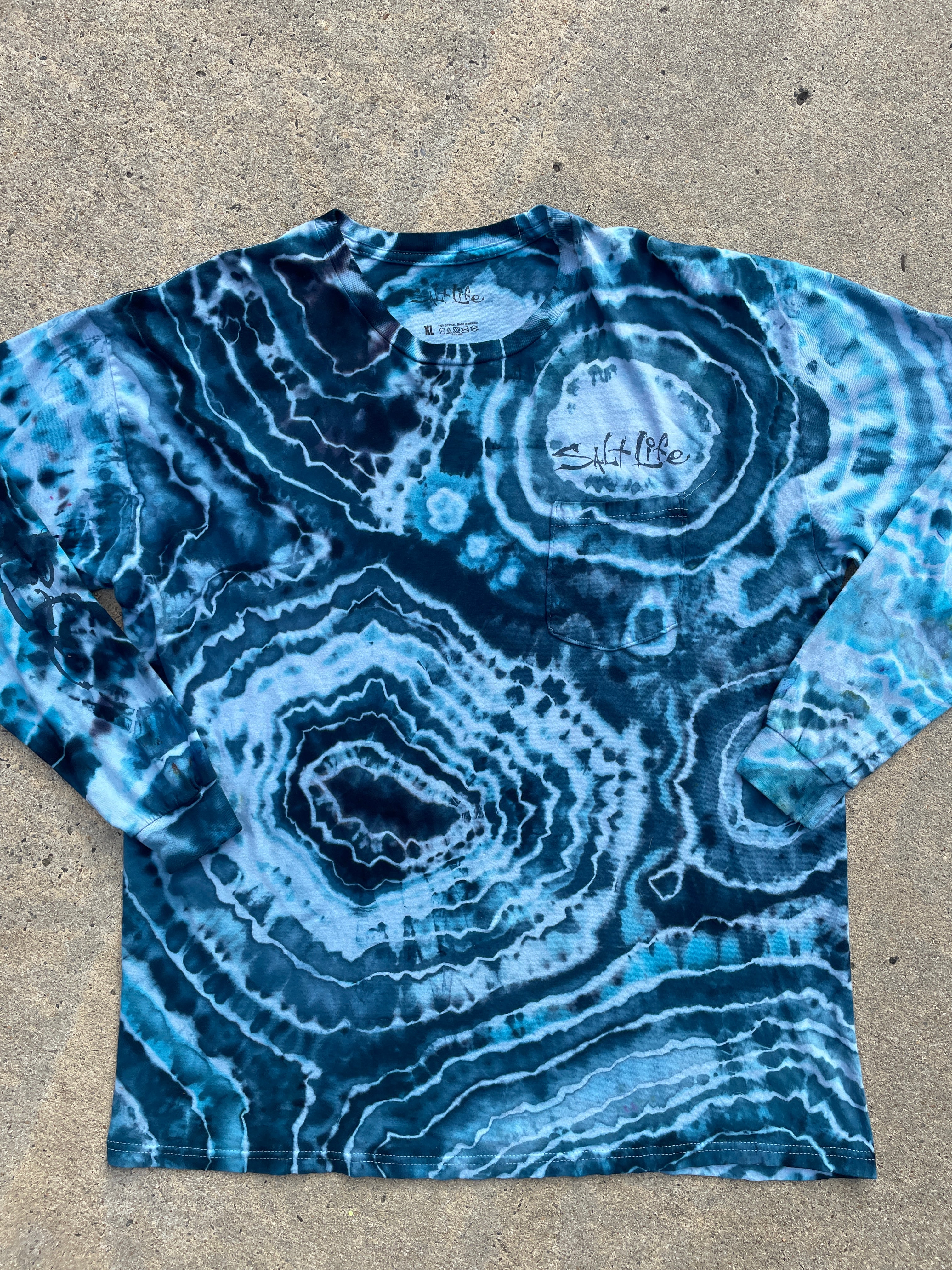 Salt Life Shut Up and Reel Blue Geode Long Sleeve Tie Dye T-Shirt | Men's XL