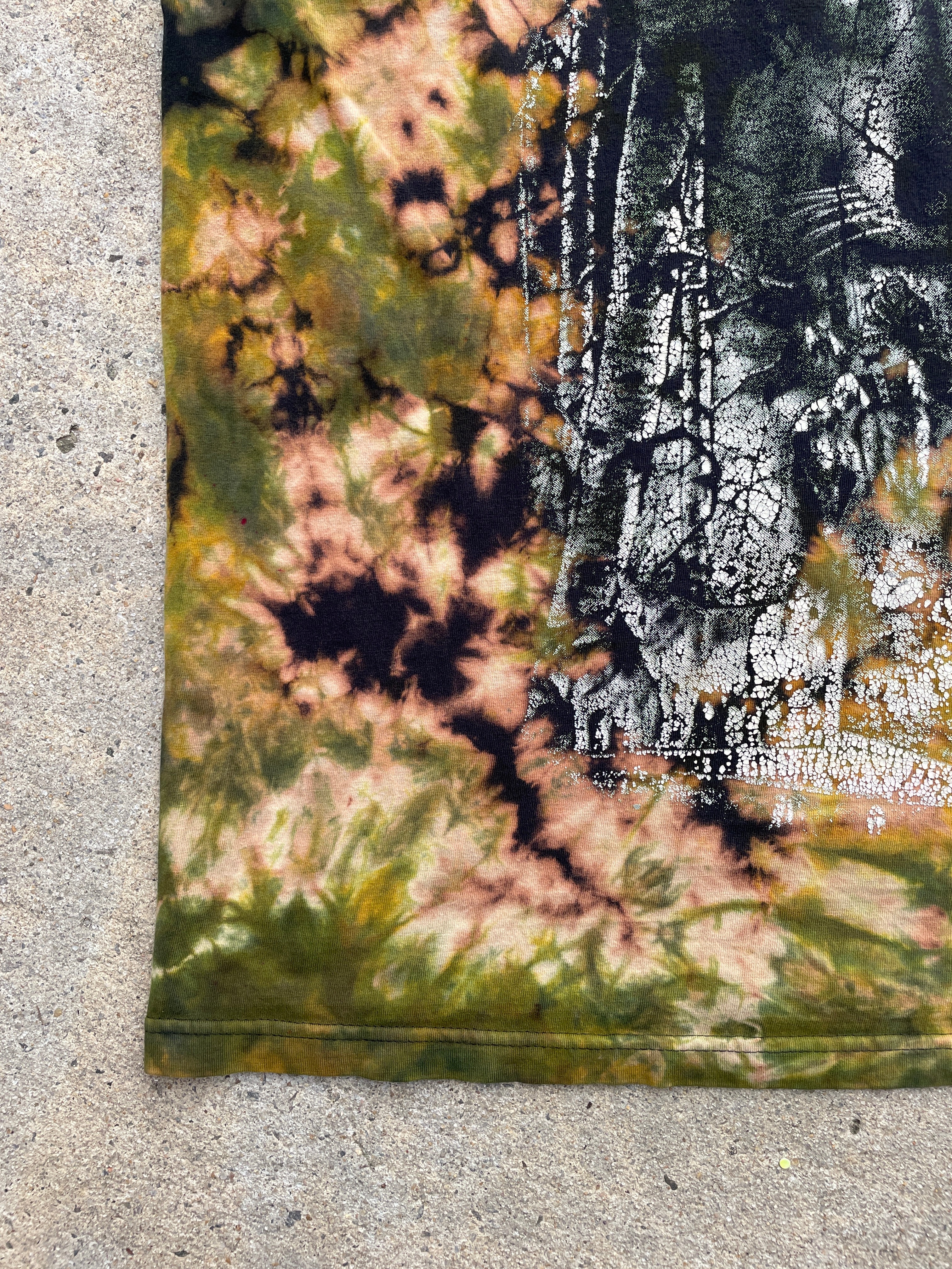 Wolf Pack Black and Green Short Sleeve Bleach Dyed T-Shirt | Men's XL