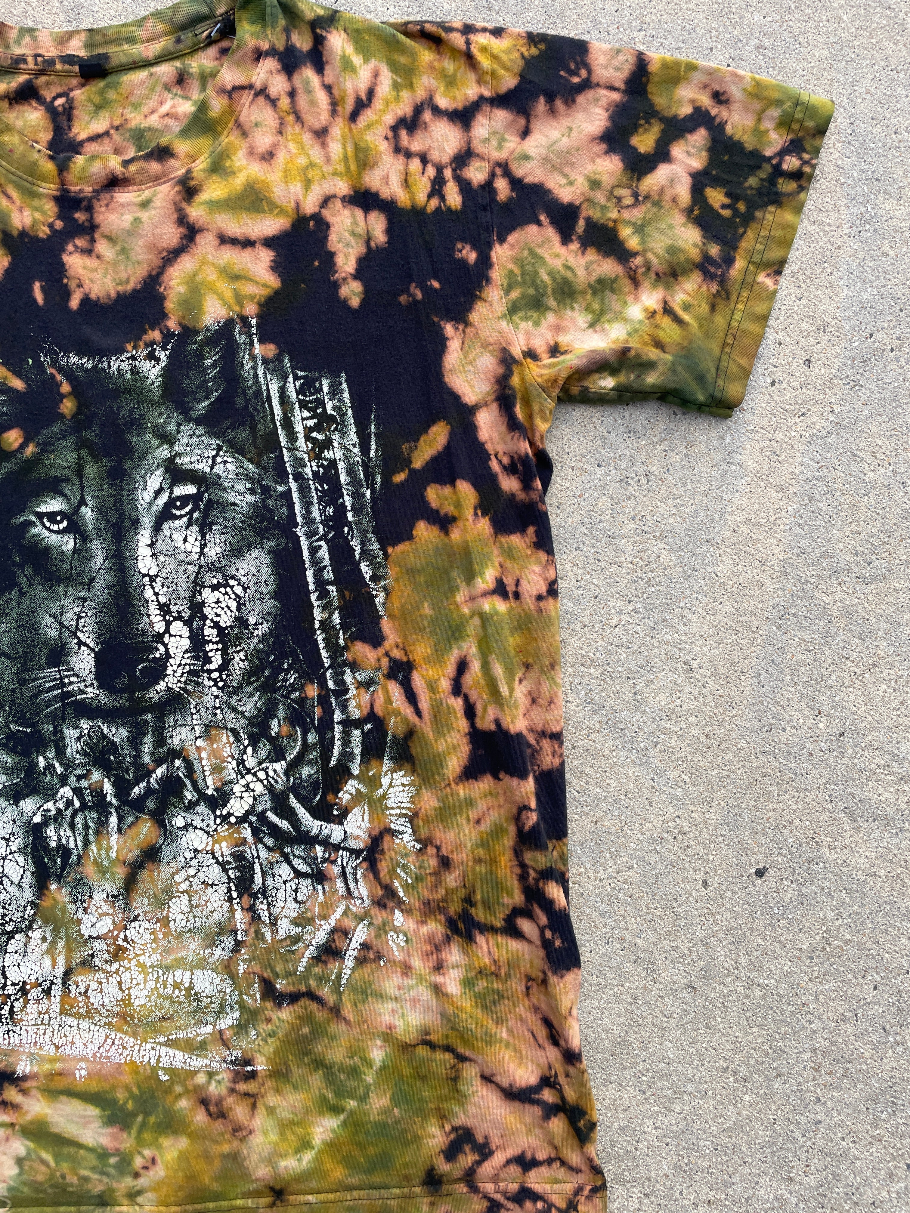 Wolf Pack Black and Green Short Sleeve Bleach Dyed T-Shirt | Men's XL