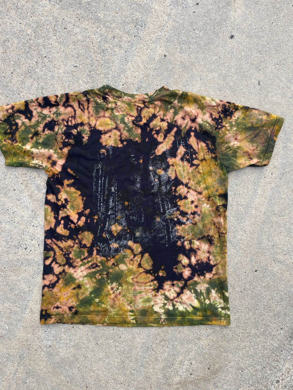 Wolf Pack Black and Green Short Sleeve Bleach Dyed T-Shirt | Men's XL