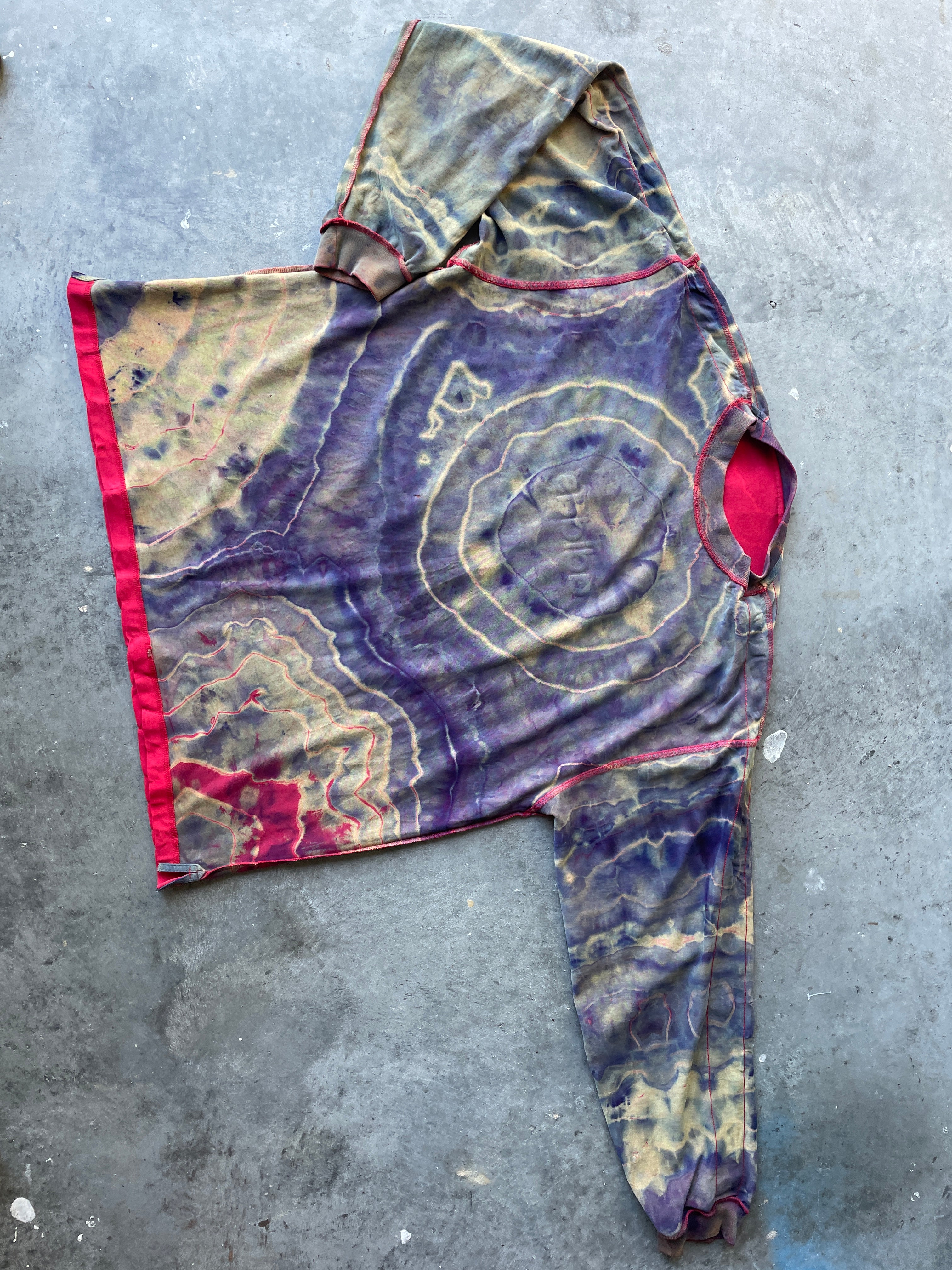 CRAZY adidas Tre-Foil Crewneck Sweatshirt with Tie Dye Lining | One-of-a-Kind Red and Black Sweatshirt | Men's XL