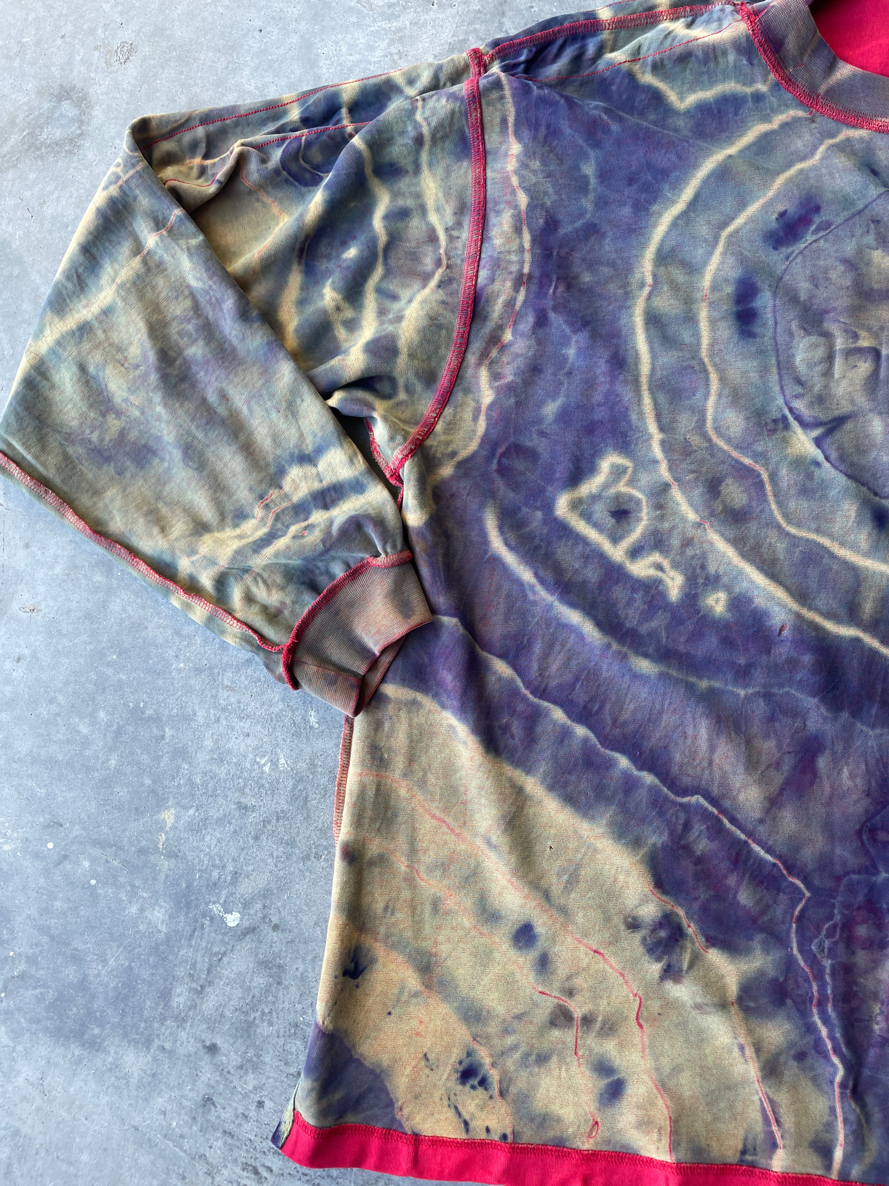 CRAZY adidas Tre-Foil Crewneck Sweatshirt with Tie Dye Lining | One-of-a-Kind Red and Black Sweatshirt | Men's XL