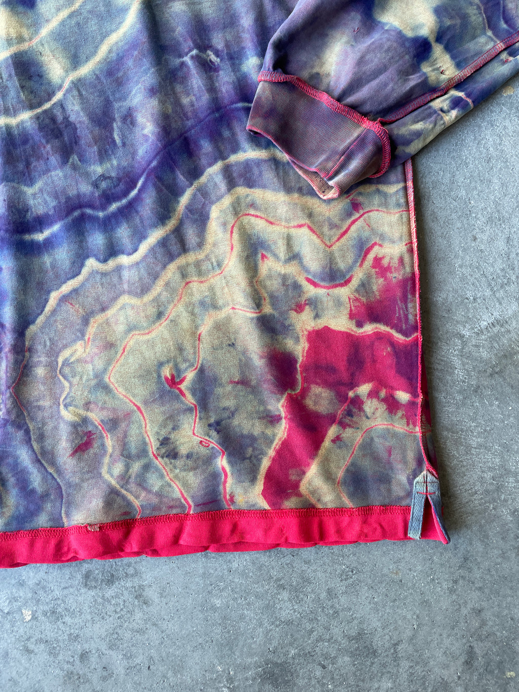 CRAZY adidas Tre-Foil Crewneck Sweatshirt with Tie Dye Lining | One-of-a-Kind Red and Black Sweatshirt | Men's XL