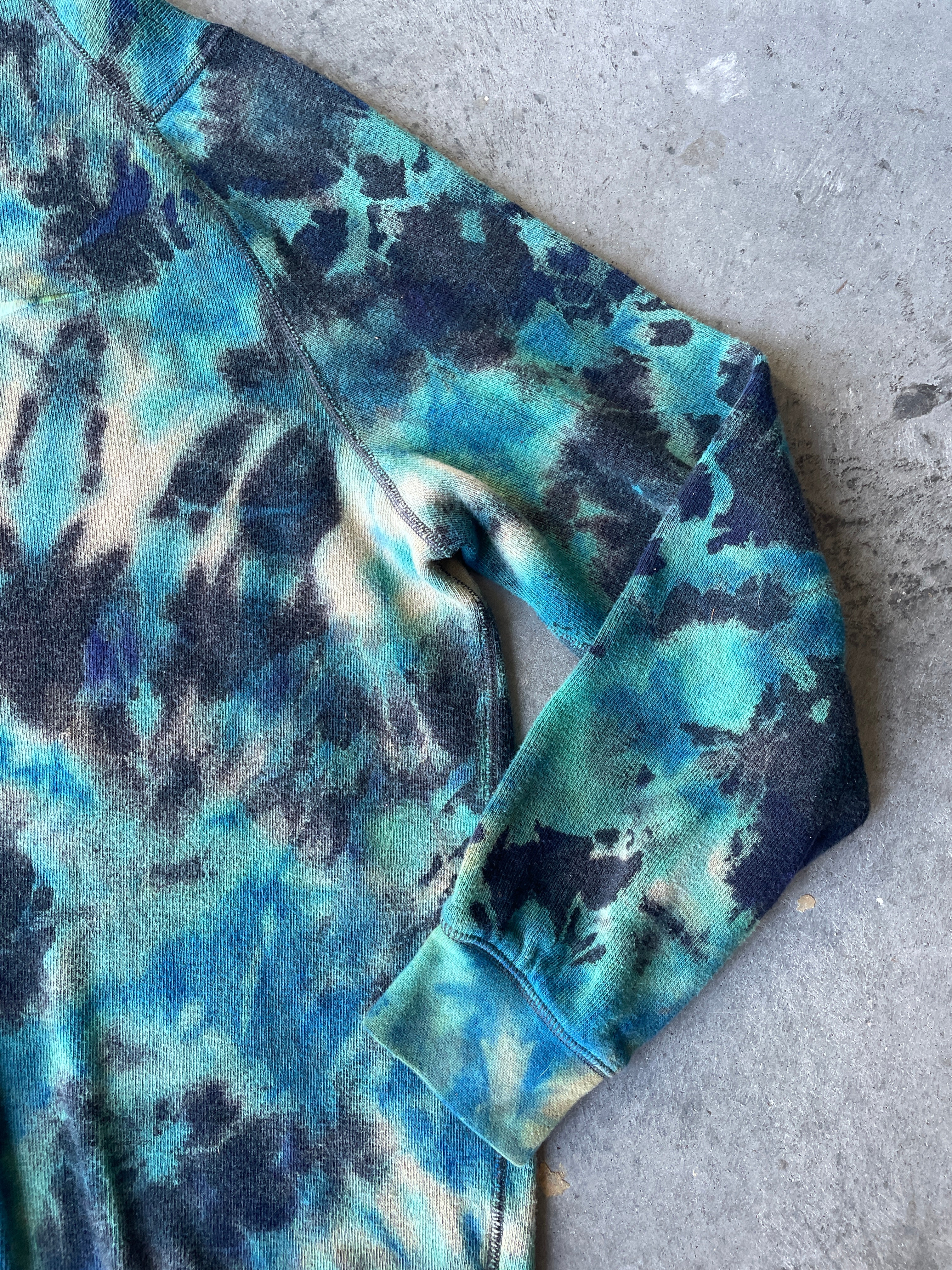 Nike Golf Tie Dye Crewneck Sweatshirt | One-of-a-Kind Blue and Black Sweatshirt | Men's XL