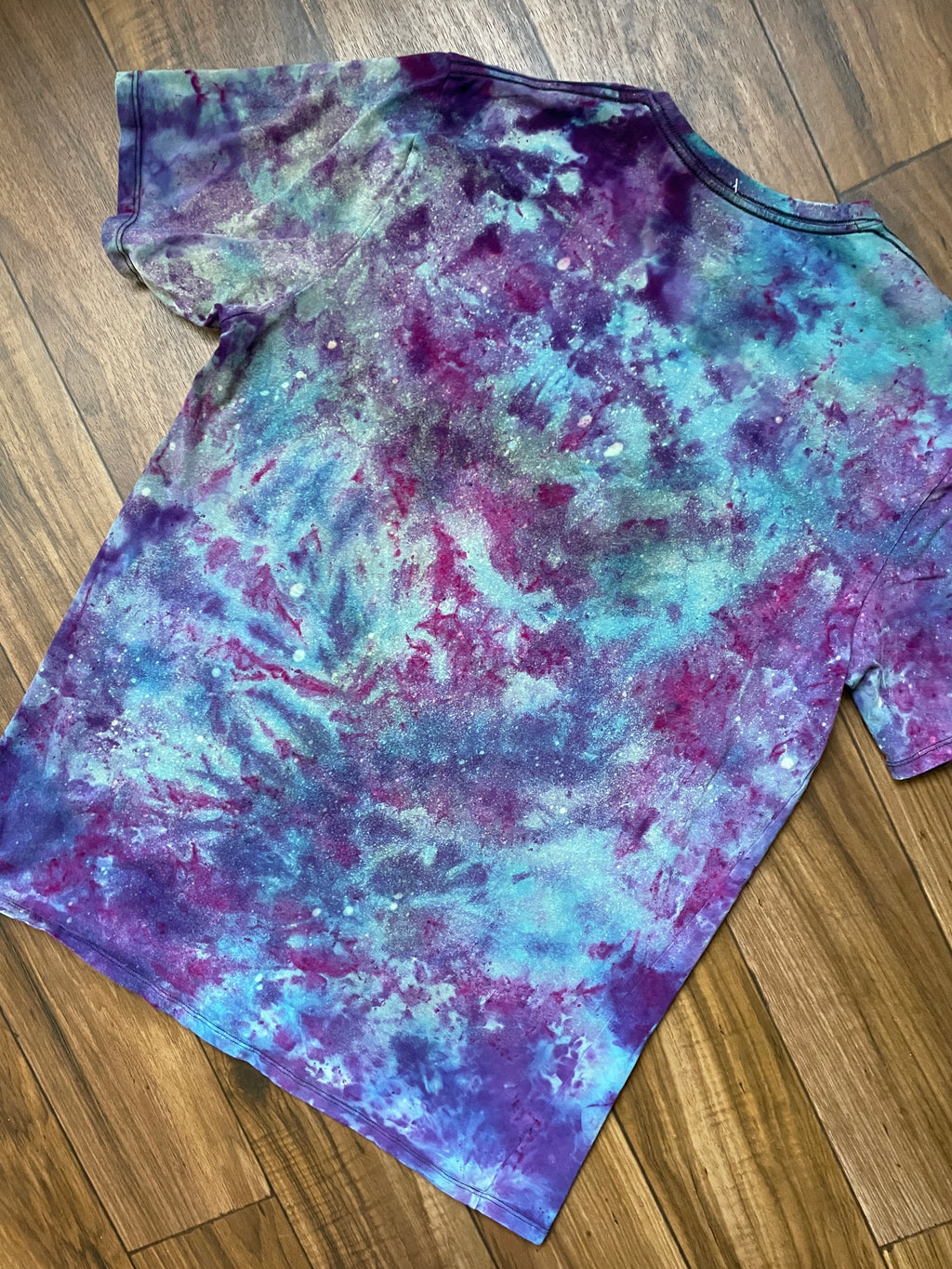 Men's Large WUTAH Delicate Arch One-of-a-Kind Handmade Galaxy Tie Dye Short Sleeve T-Shirt