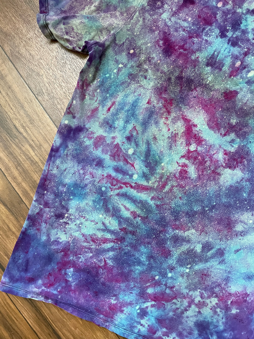 Men's Large WUTAH Delicate Arch One-of-a-Kind Handmade Galaxy Tie Dye Short Sleeve T-Shirt