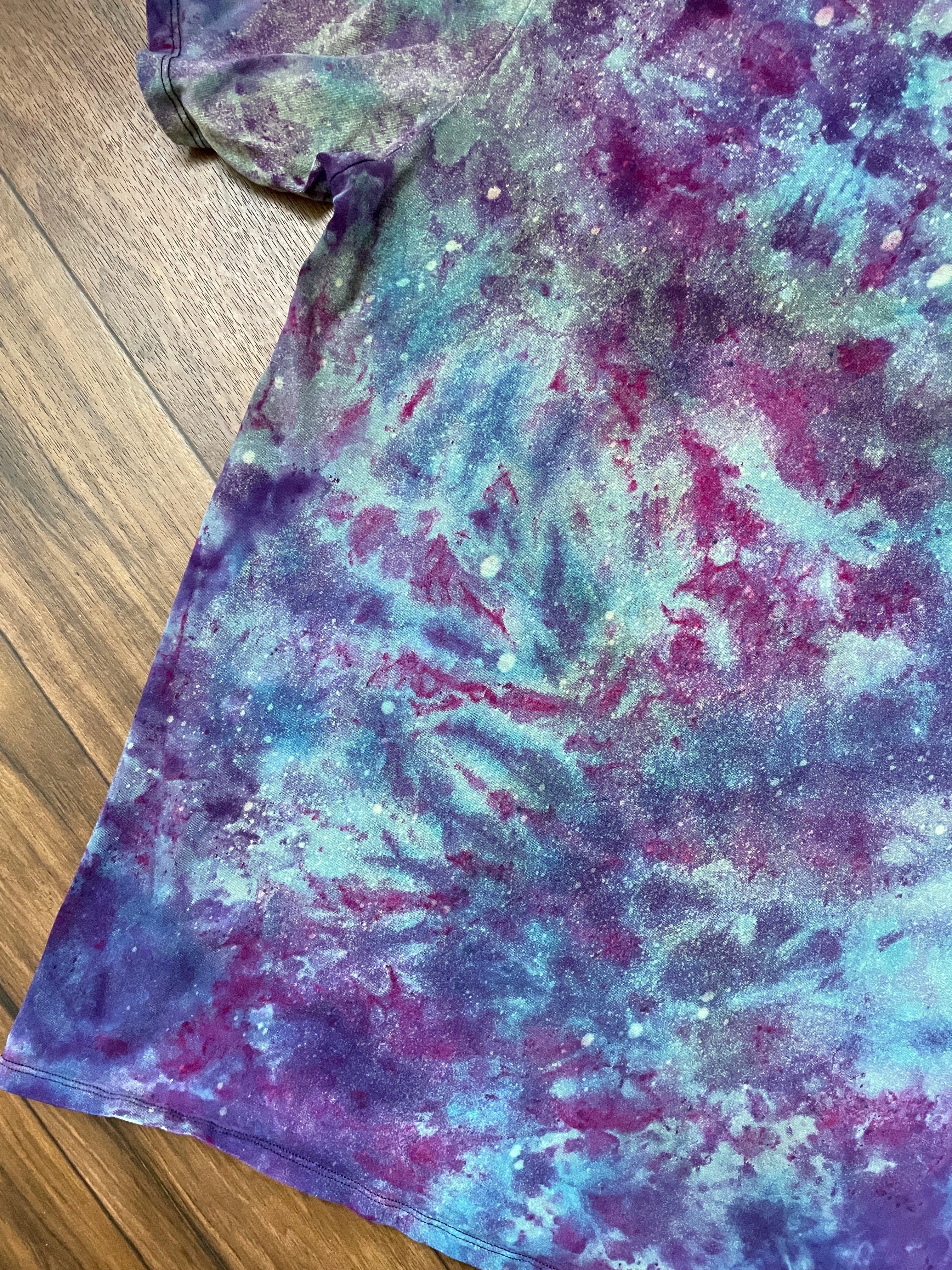 Men's Large WUTAH Delicate Arch One-of-a-Kind Handmade Galaxy Tie Dye Short Sleeve T-Shirt