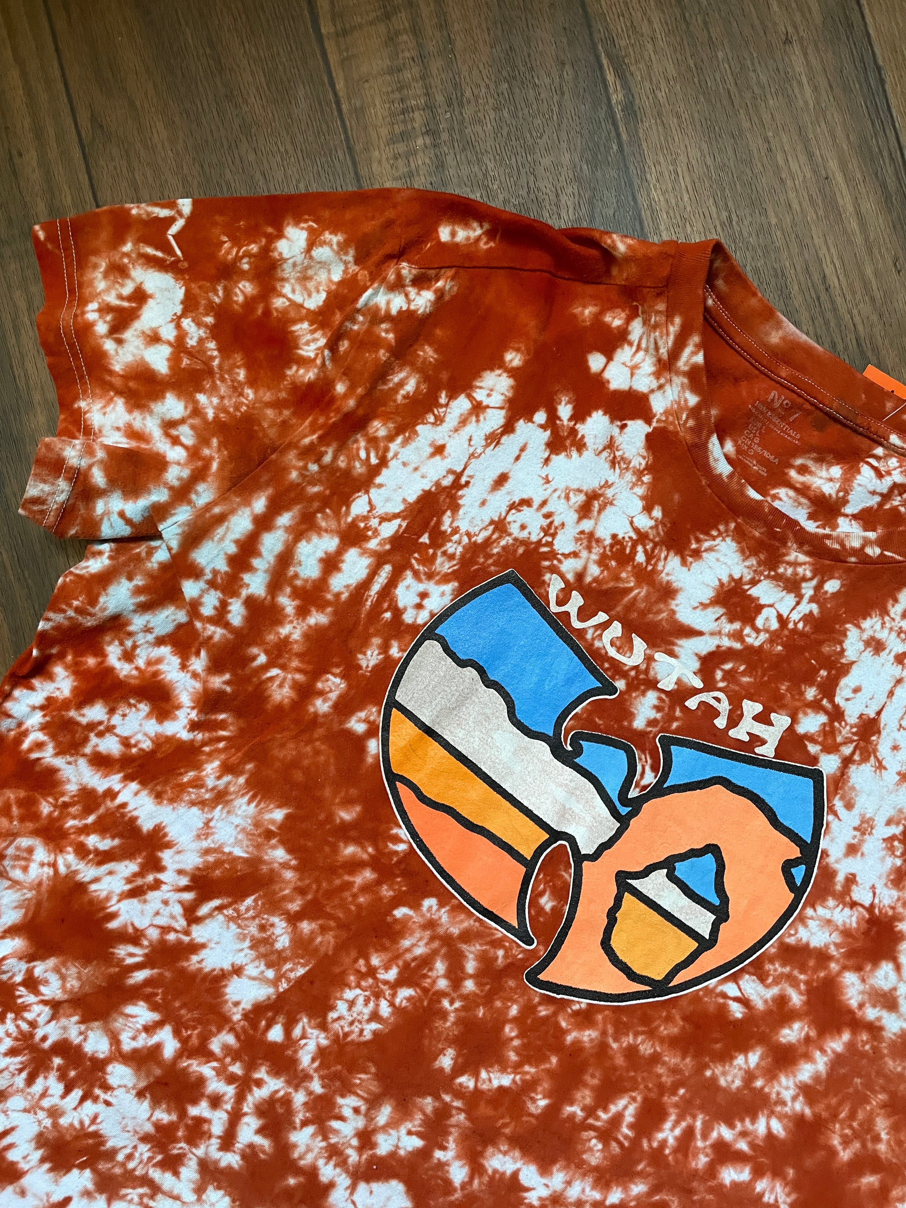 Men's Large WUTAH Tie Dye Short Sleeve T-Shirt