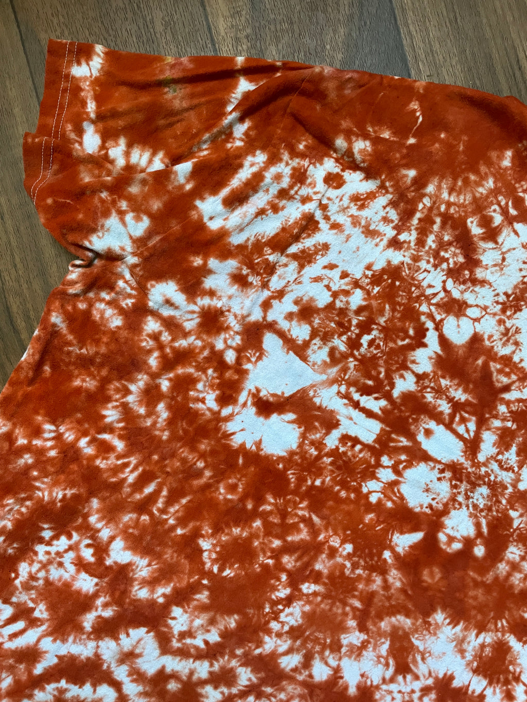 Men's Large WUTAH Tie Dye Short Sleeve T-Shirt