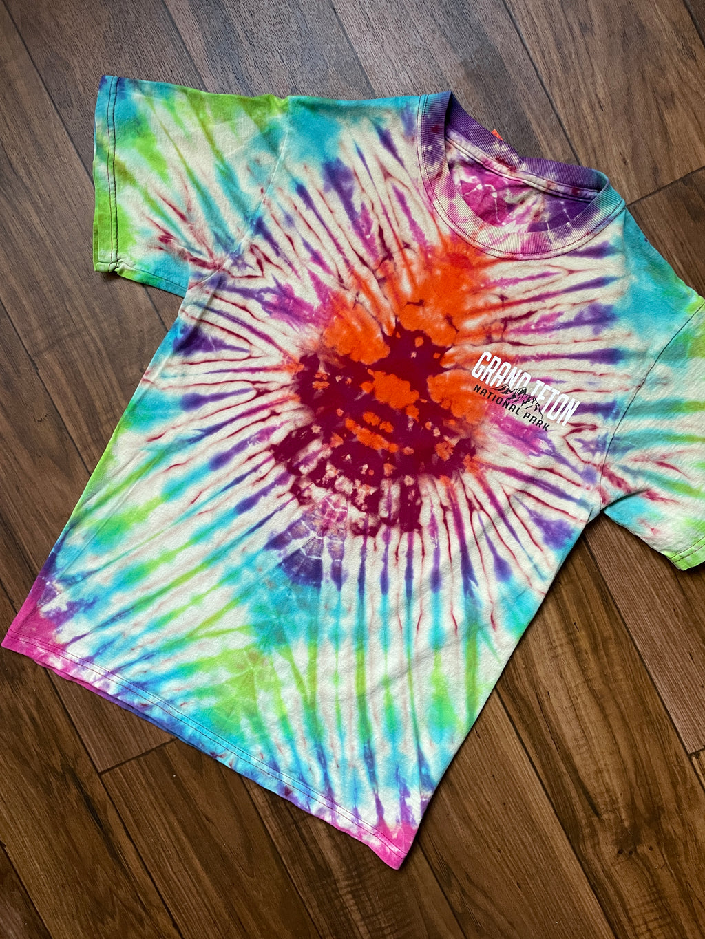 Men's Small Grand Teton (WY) Handmade Tie Dye Short Sleeve T-Shirt