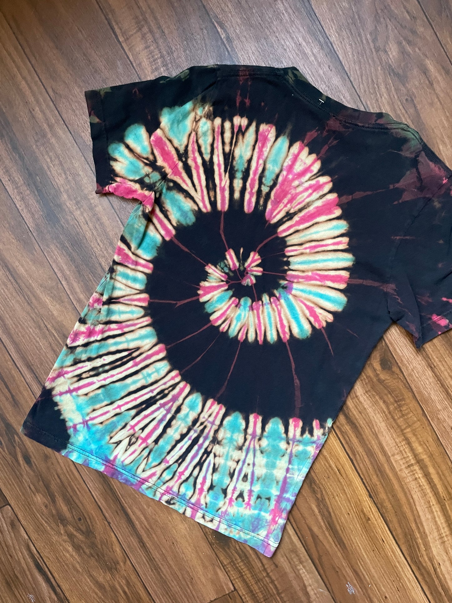 Women's Small Jackson Hole (WY) Handmade Tie Dye Short Sleeve T-Shirt