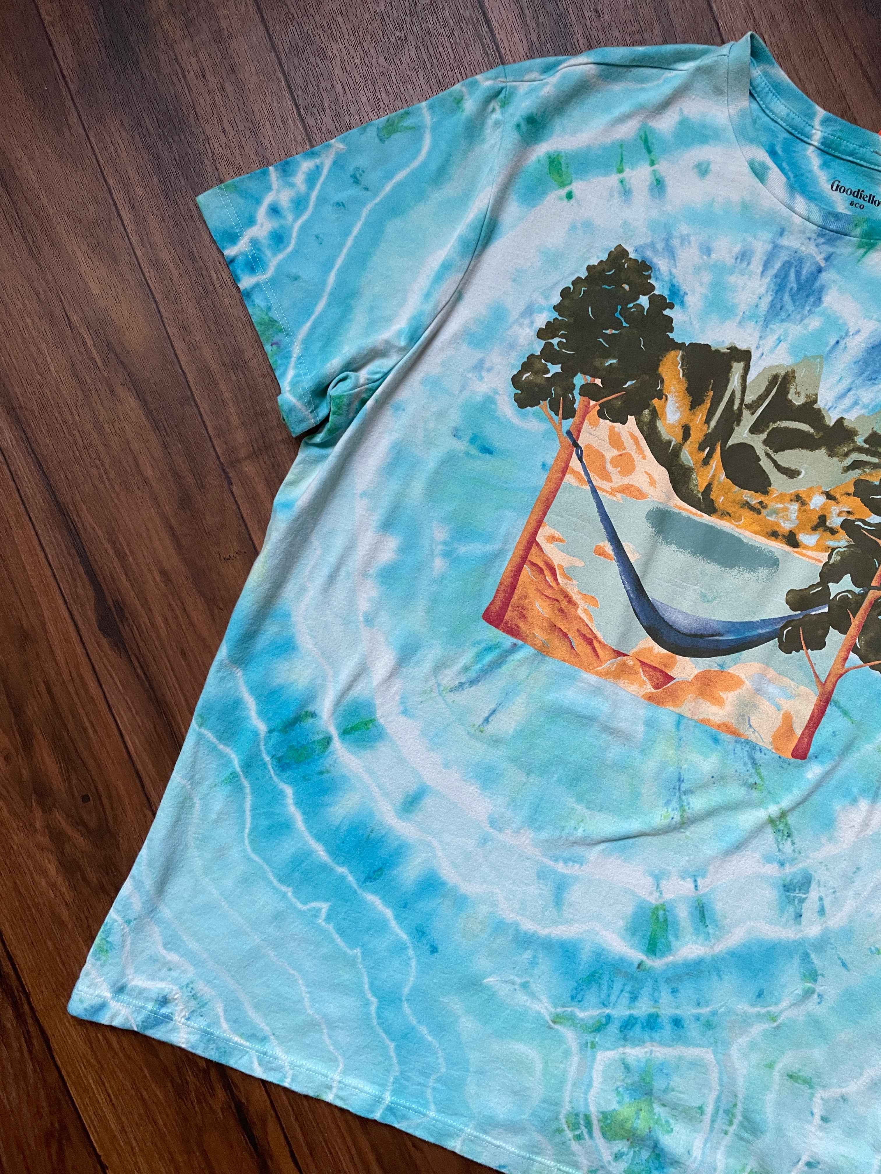 Men's Large Mountain Lake Hammock Handmade Tie Dye Short Sleeve T-Shirt