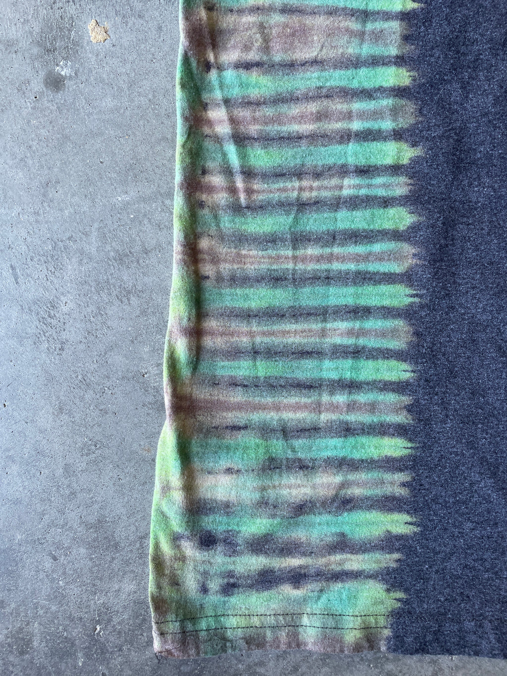 Carhartt "Built to Last" Camo Flag Short Sleeve Gray and Green Reverse Tie Dye T-Shirt | One-of-a-Kind | Men's Medium