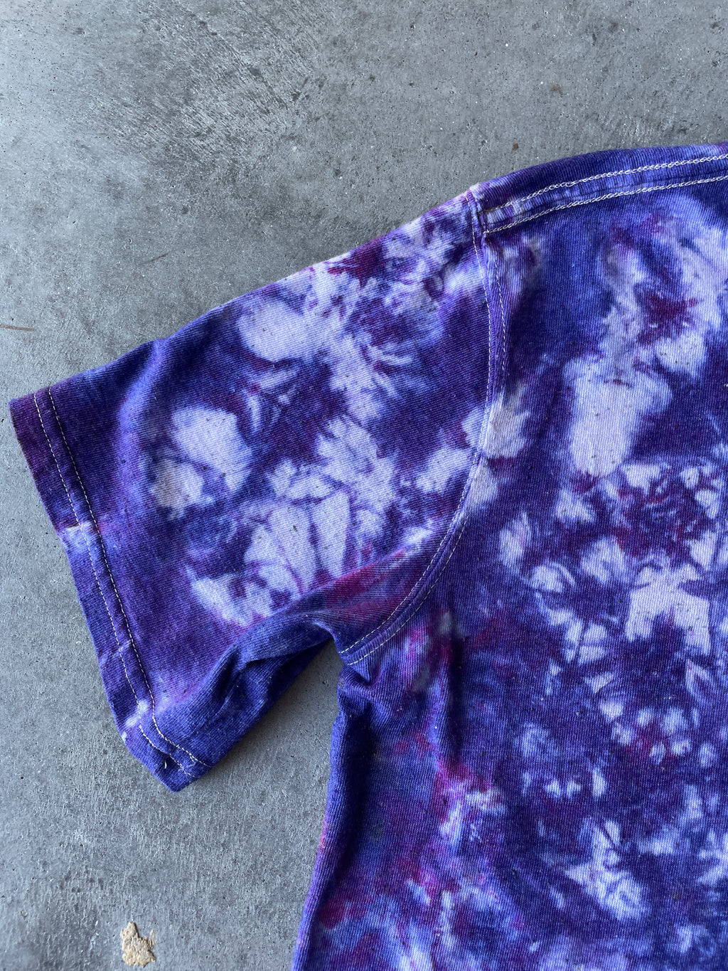 Carhartt Short Sleeve Purple and Blue Tie Dye T-Shirt | One-of-a-Kind | Youth Medium (8-10)