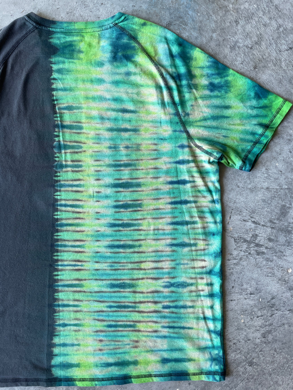 Carhartt Short Sleeve Black and Green Reverse Tie Dye T-Shirt | One-of-a-Kind | Men's Medium