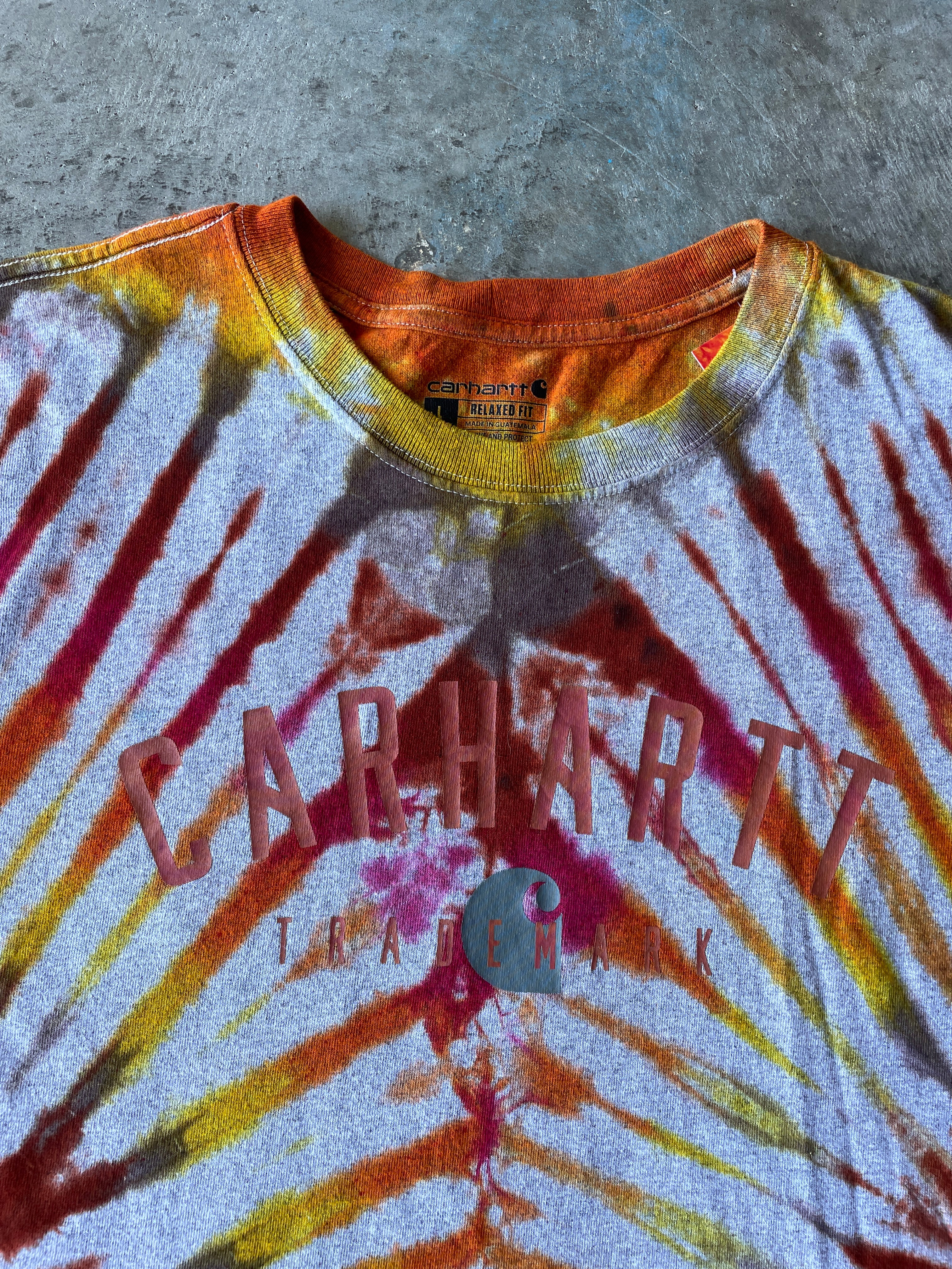 Carhartt Short Sleeve Gray & Gold Tie Dye Graphic T-Shirt | One-of-a-Kind | Men's Large