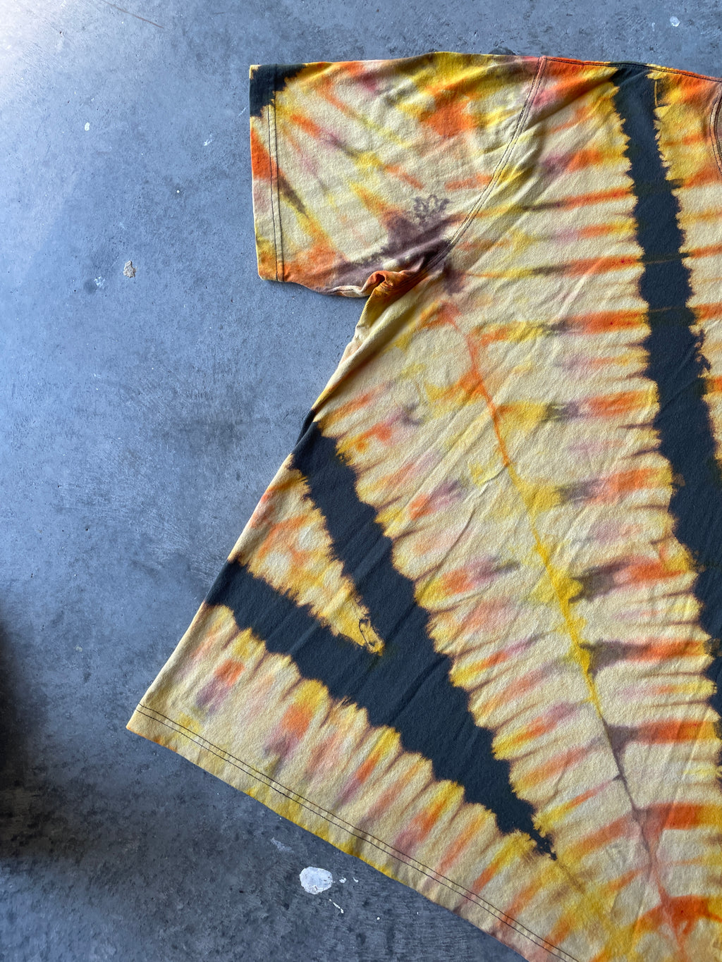 Carhartt Short Sleeve Gray and Gold Reverse Tie Dye T-Shirt | One-of-a-Kind | Men's Large