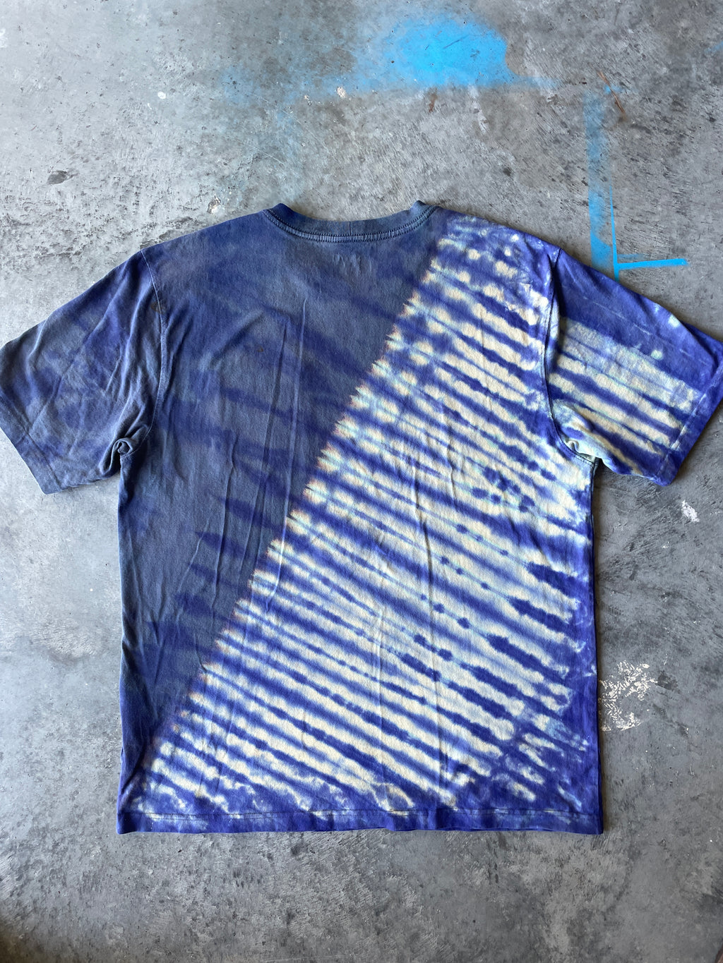 Carhartt Short Sleeve Blue and Purple Reverse Tie Dye T-Shirt | One-of-a-Kind | Men's Large