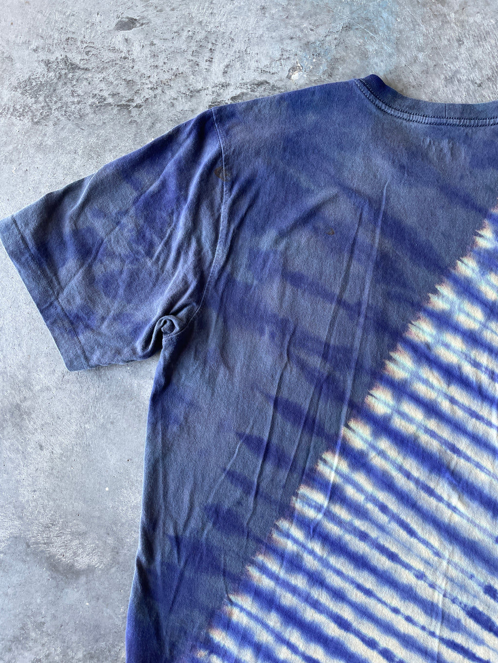 Carhartt Short Sleeve Blue and Purple Reverse Tie Dye T-Shirt | One-of-a-Kind | Men's Large