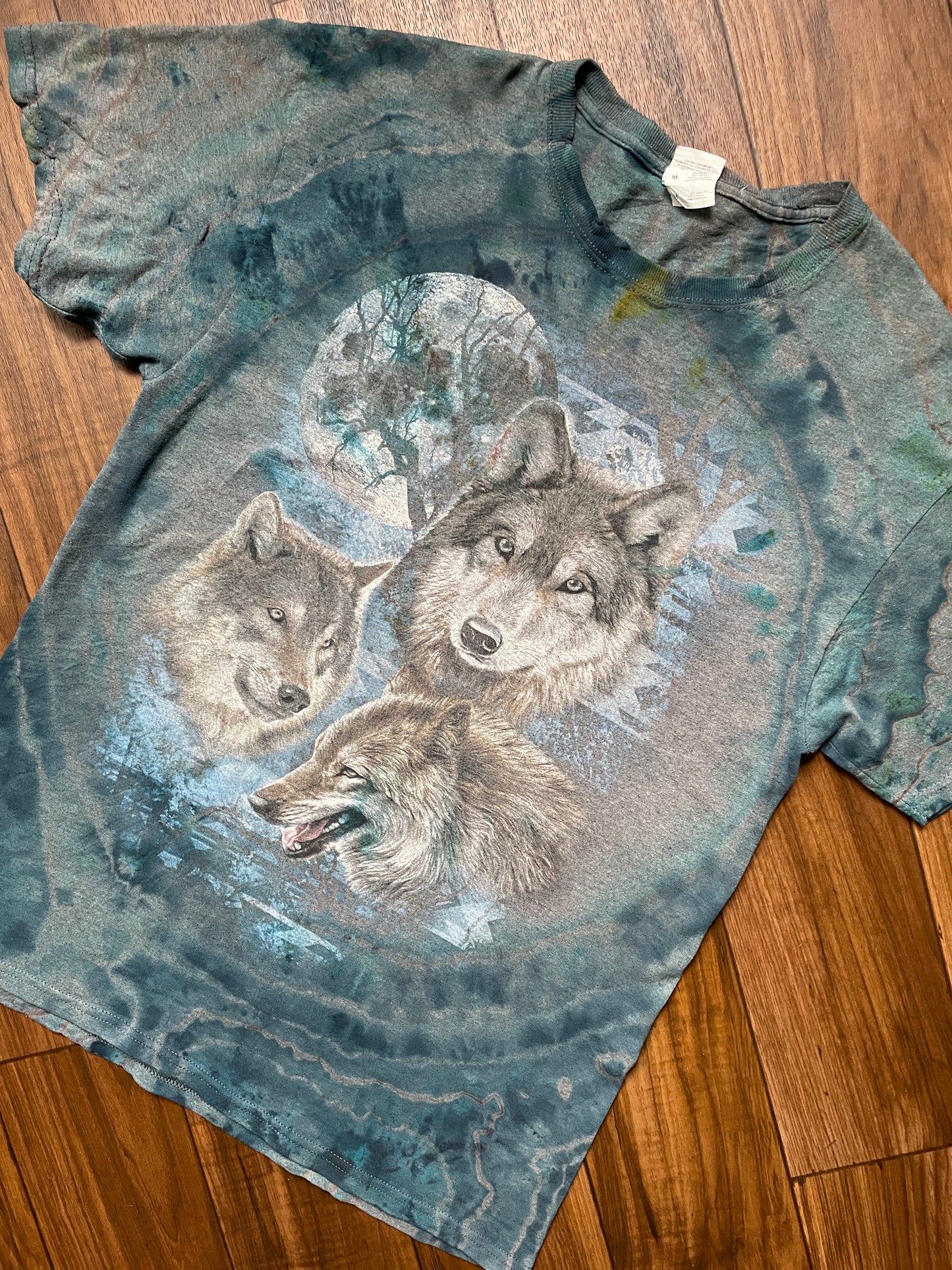 Men's Medium Vintage Wolf Pack Handmade Tie Dye Short Sleeve T-Shirt