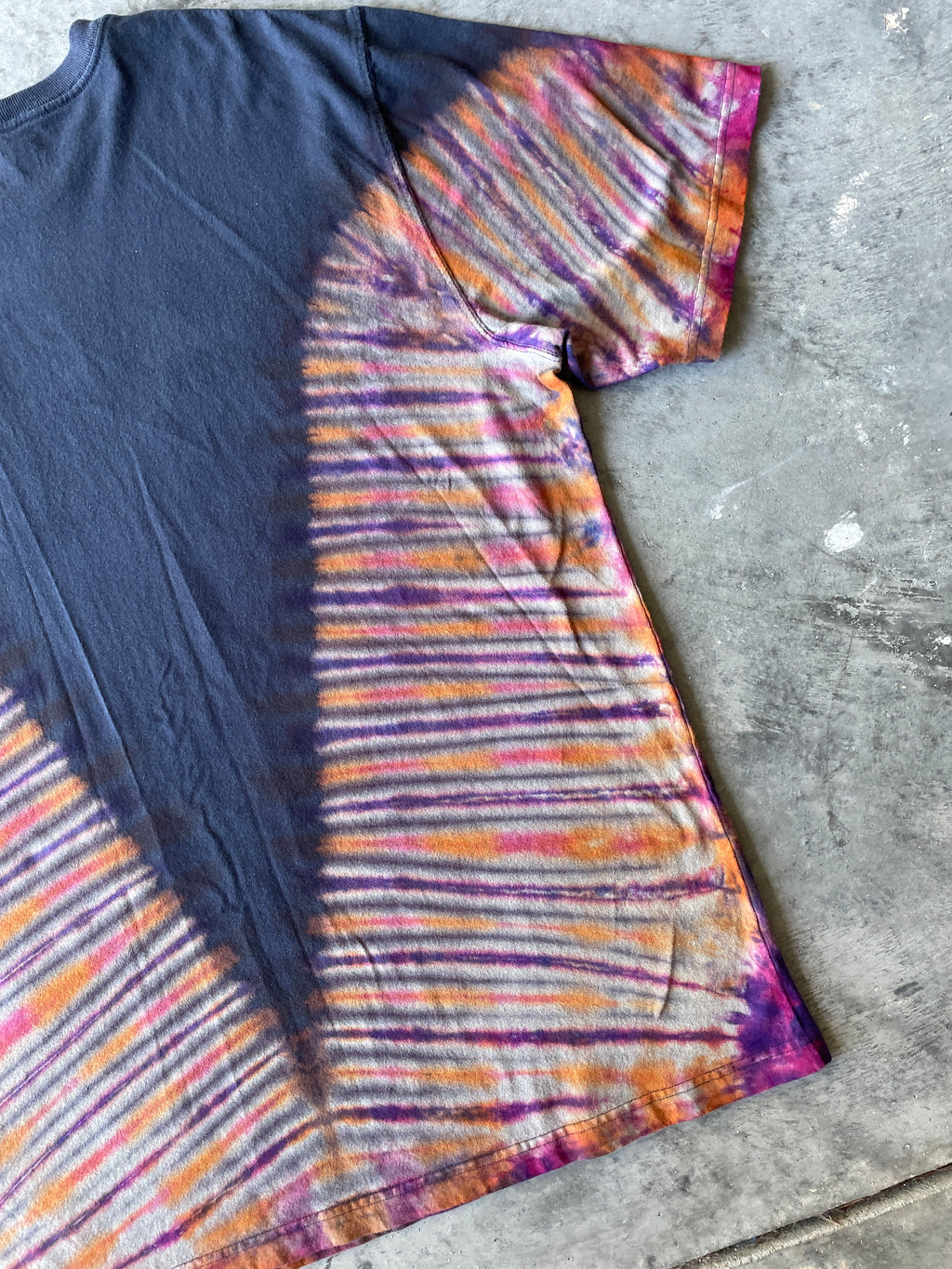 Carhartt Short Sleeve Mood Ring Tie Dye T-Shirt | One-of-a-Kind | Men's XL Tall