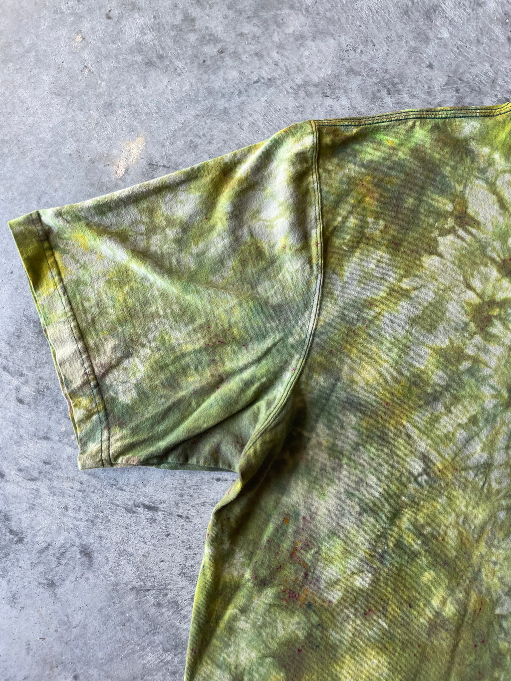 Carhartt Short Sleeve Green and Gold Tie Dye T-Shirt | One-of-a-Kind | Men's XL Tall