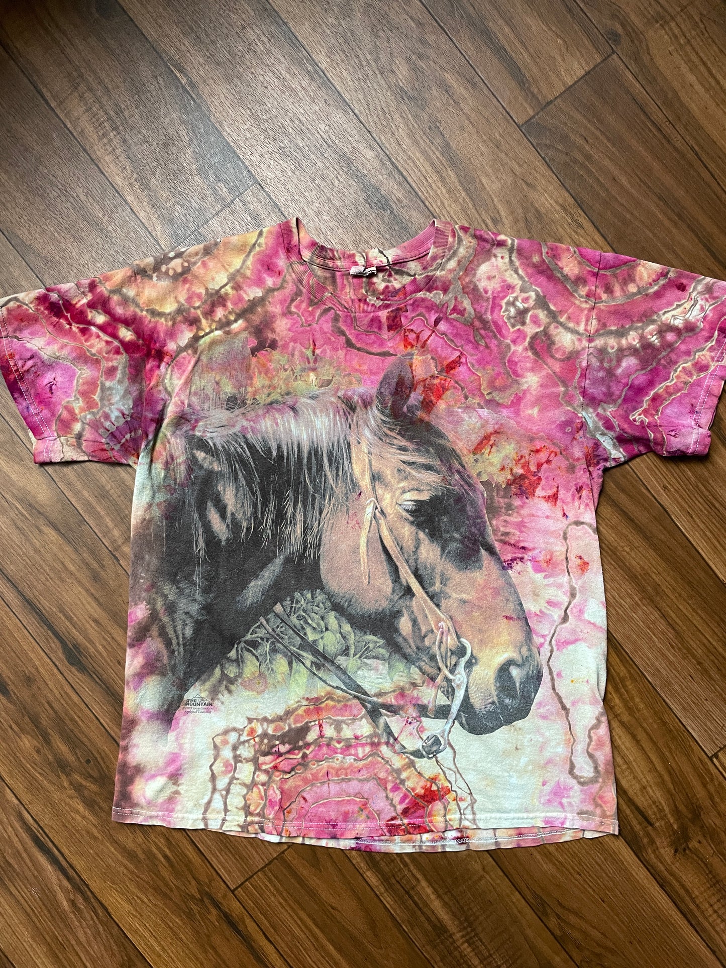 Men's Large Horse Handmade Tie Dye Short Sleeve T-Shirt (Vintage from 2003)