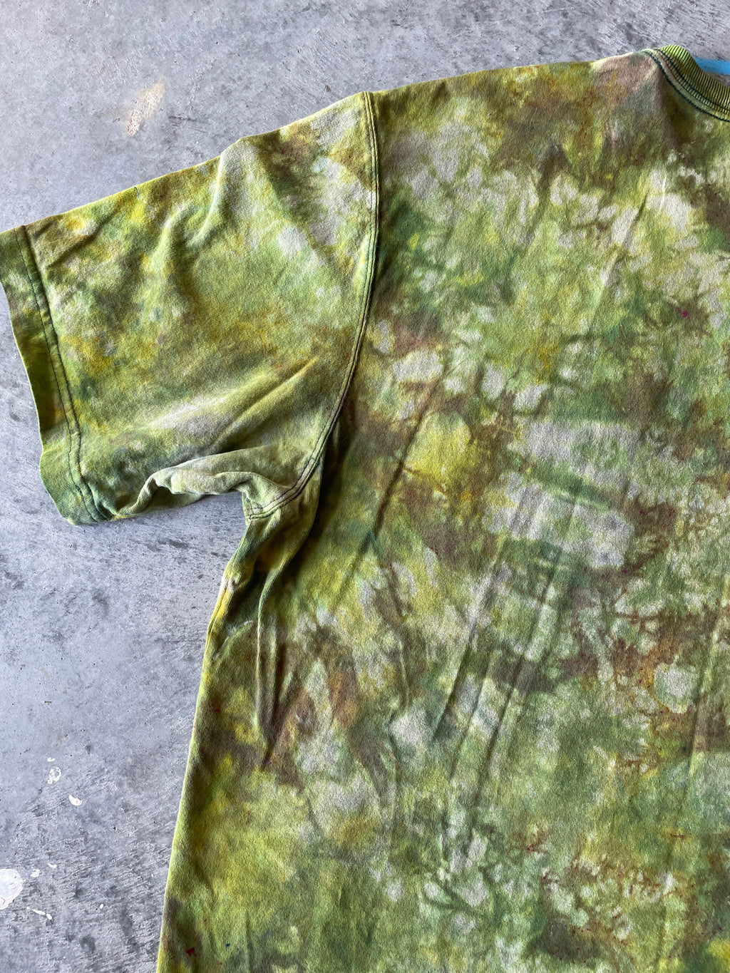 Carhartt Short Sleeve Green and Gold Tie Dye T-Shirt | One-of-a-Kind | Men's XL Tall