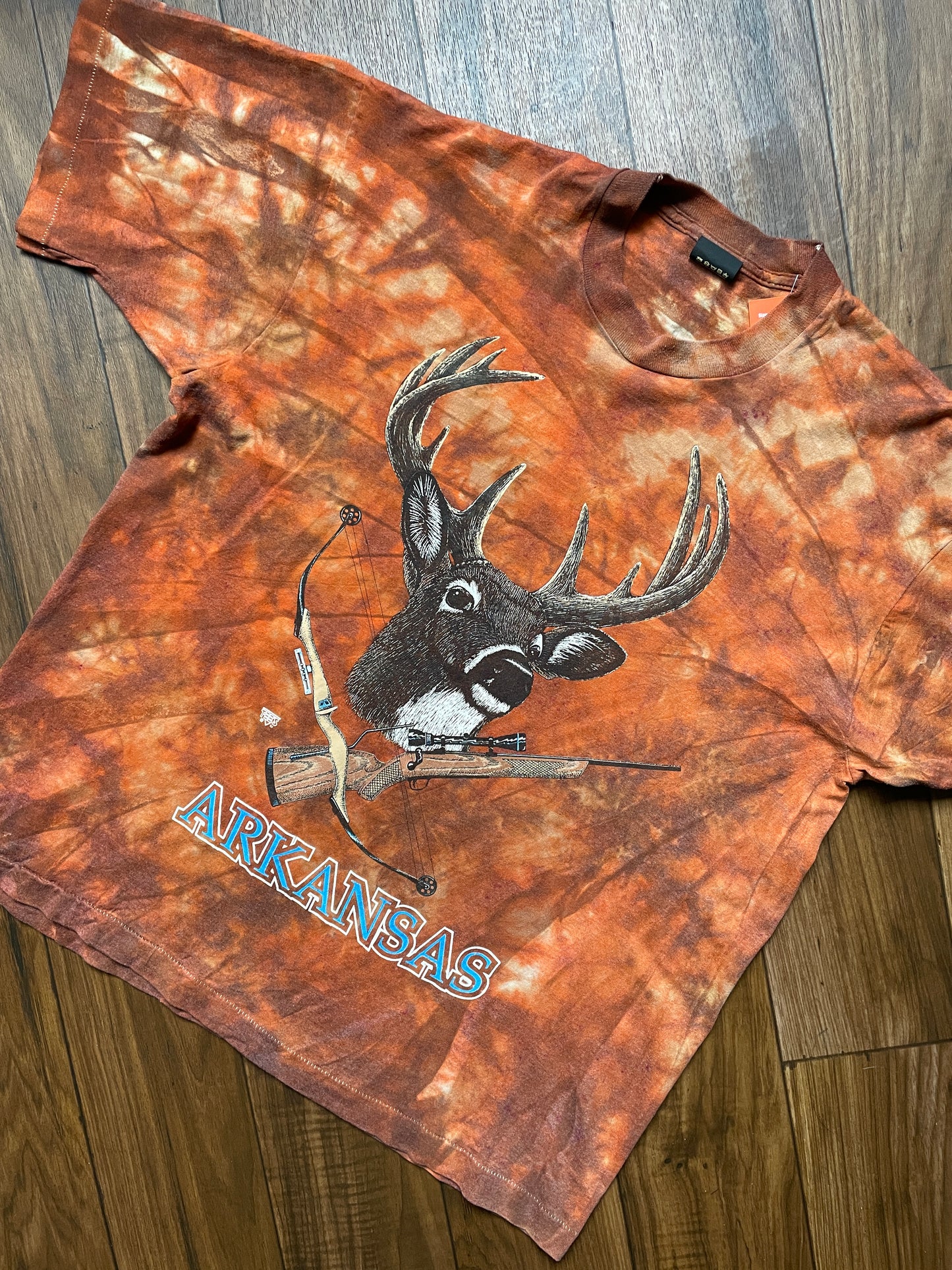 Men's XL Arkansas Deer Handmade Geode Tie Dye Short Sleeve T-Shirt