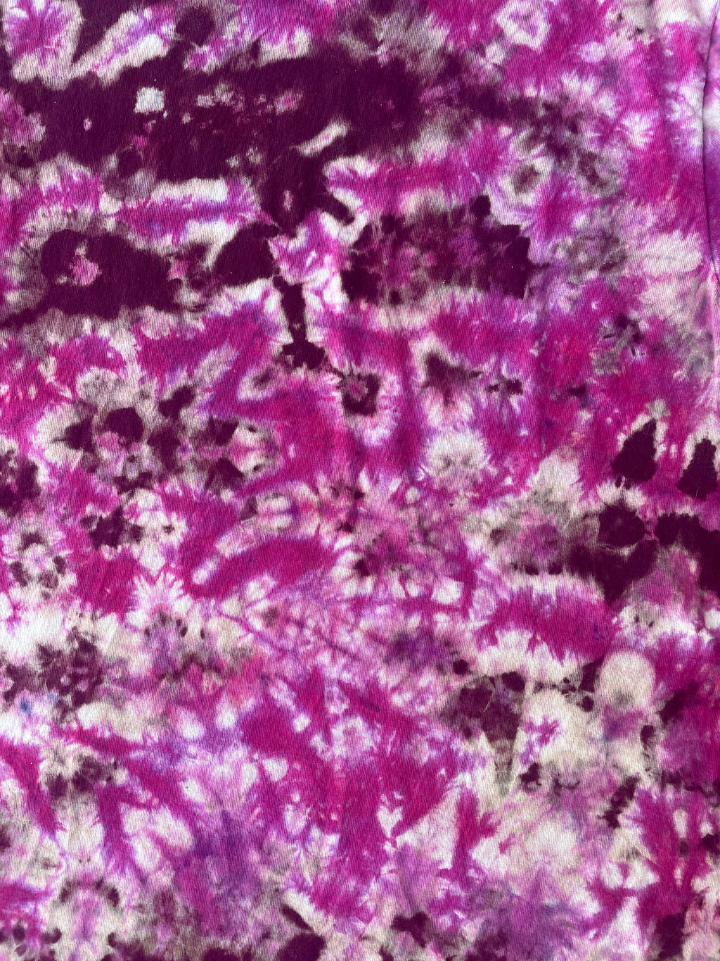 Hand-Printed Skeleton Heart Hands Pink and White Reverse Tie Dye Short Sleeve T-Shirt | Men's Size Small